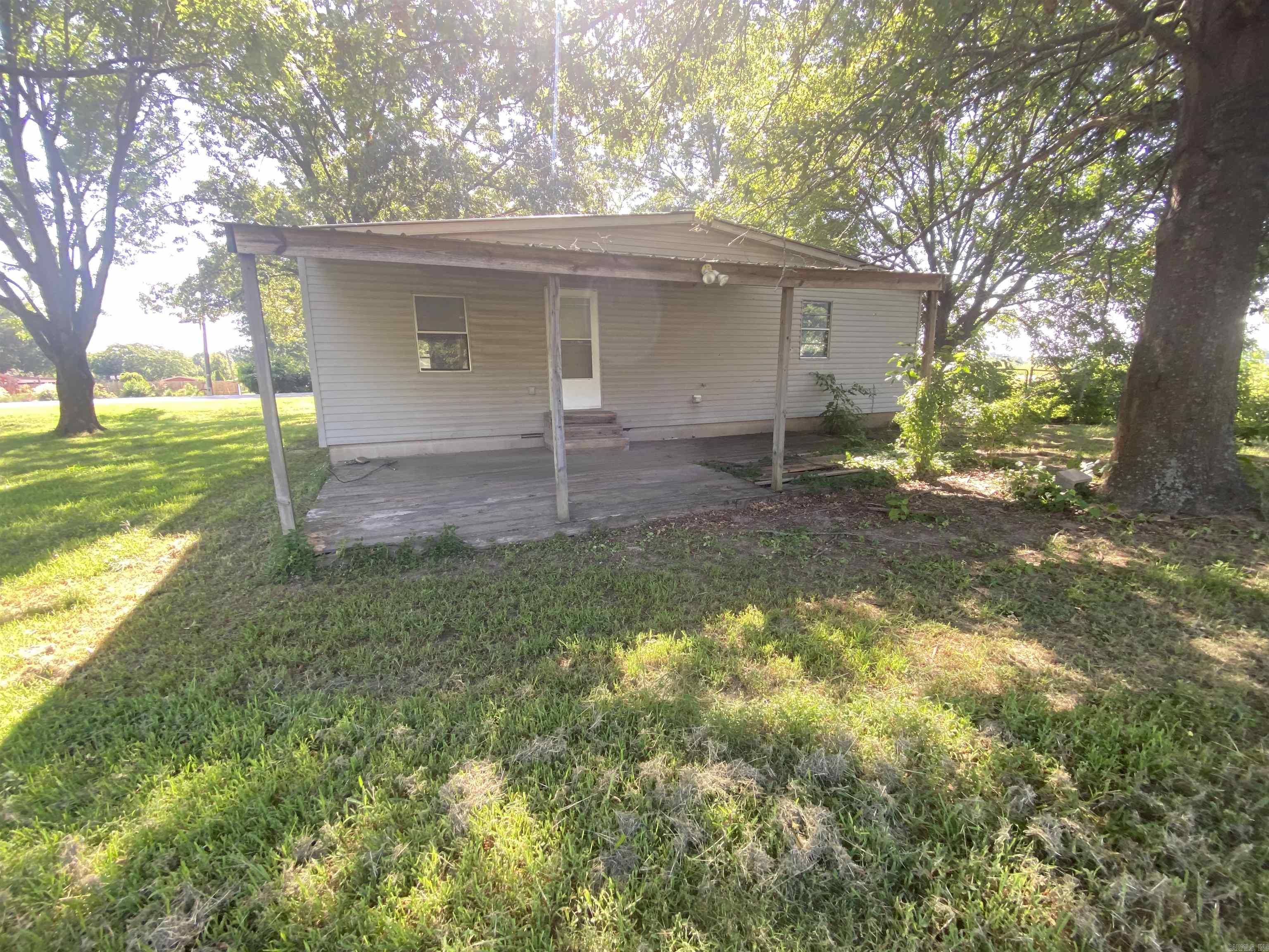 2001 S Main  Newport, AR