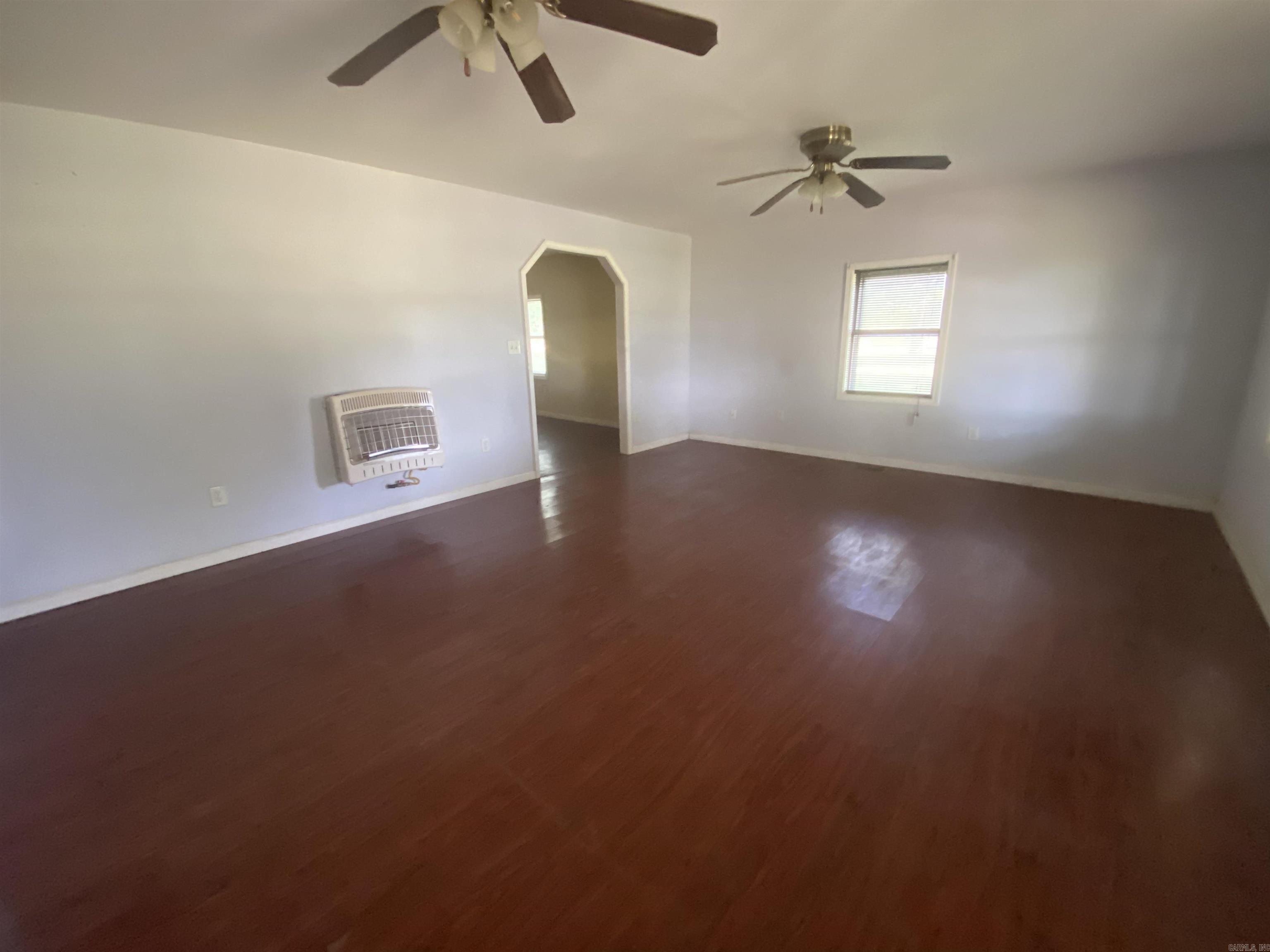 2001 S Main  Newport, AR