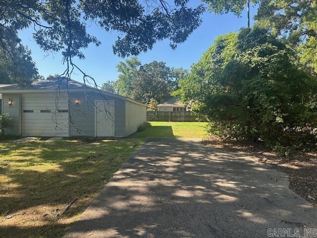 718 N Barnes St  Lonoke, AR