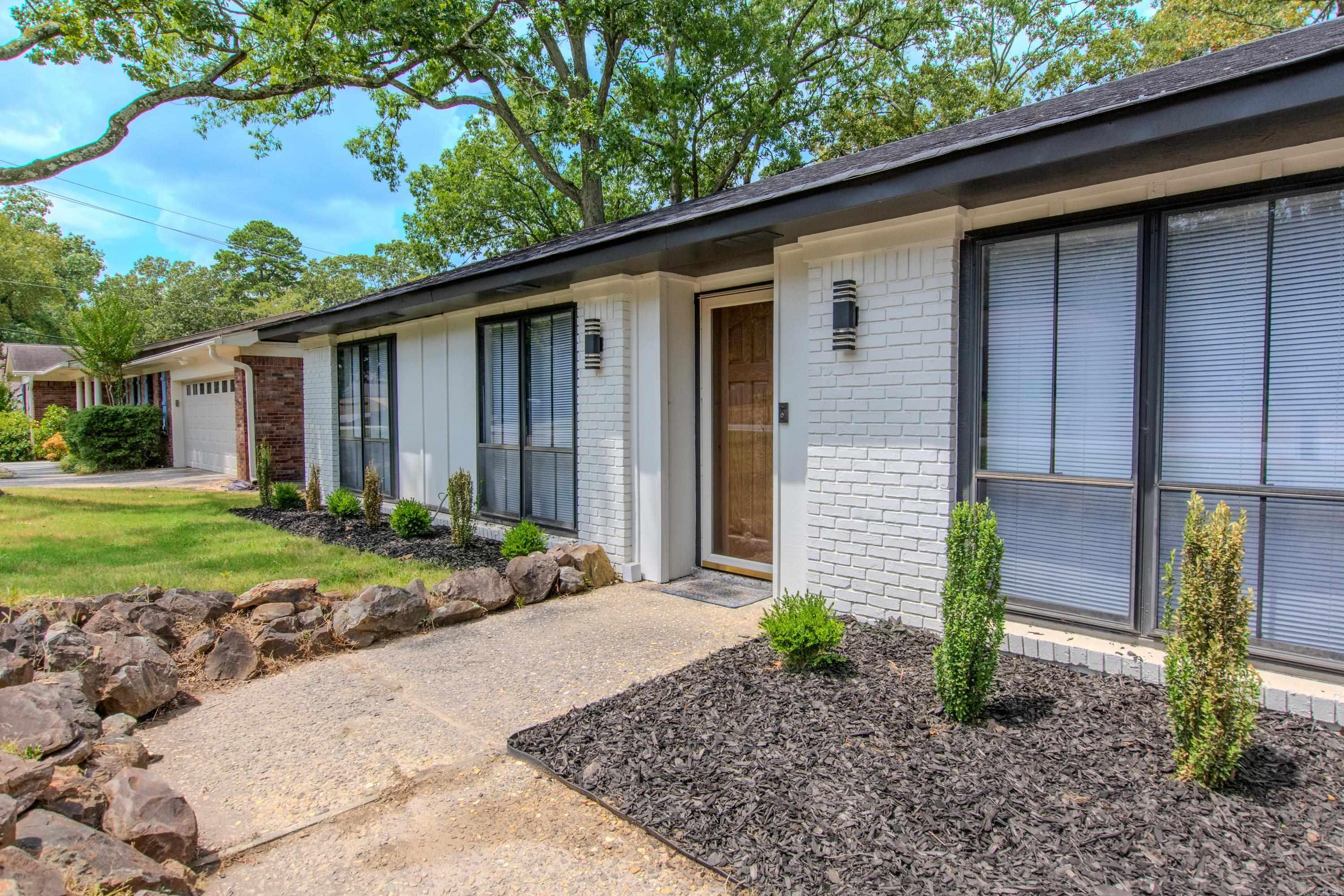 11808 Saint Charles Blvd  Little Rock, AR