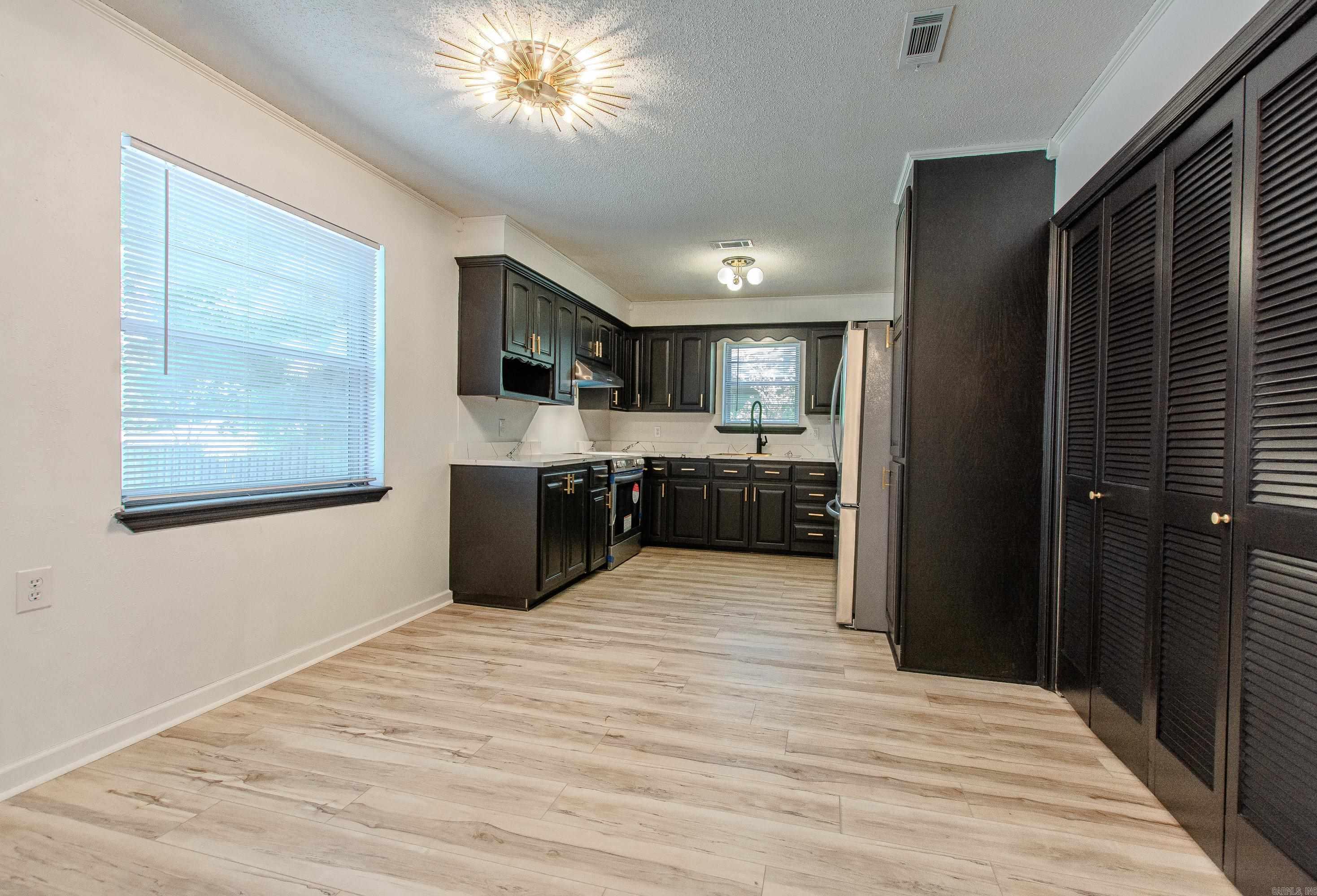 11808 Saint Charles Blvd  Little Rock, AR
