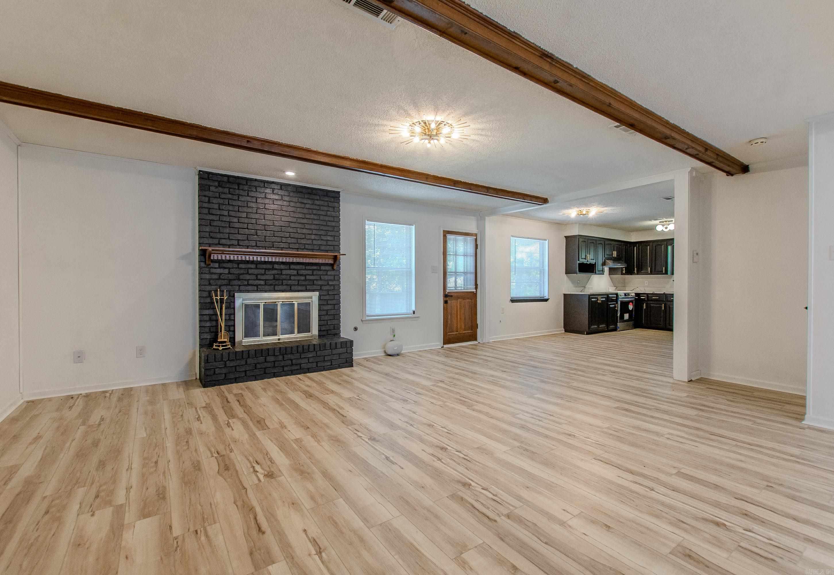 11808 Saint Charles Blvd  Little Rock, AR