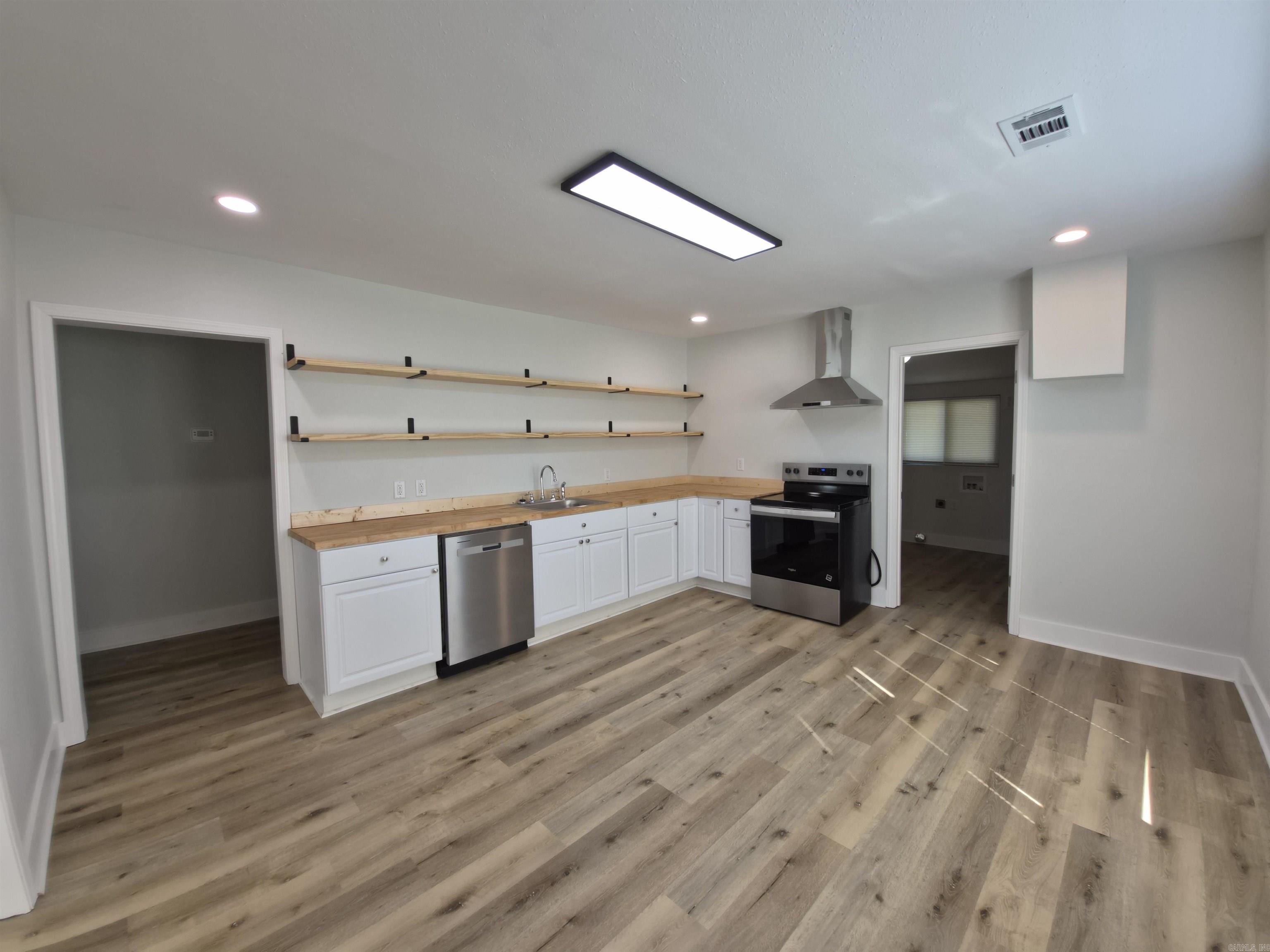 409 & 411 N 2Nd St  Cabot, AR