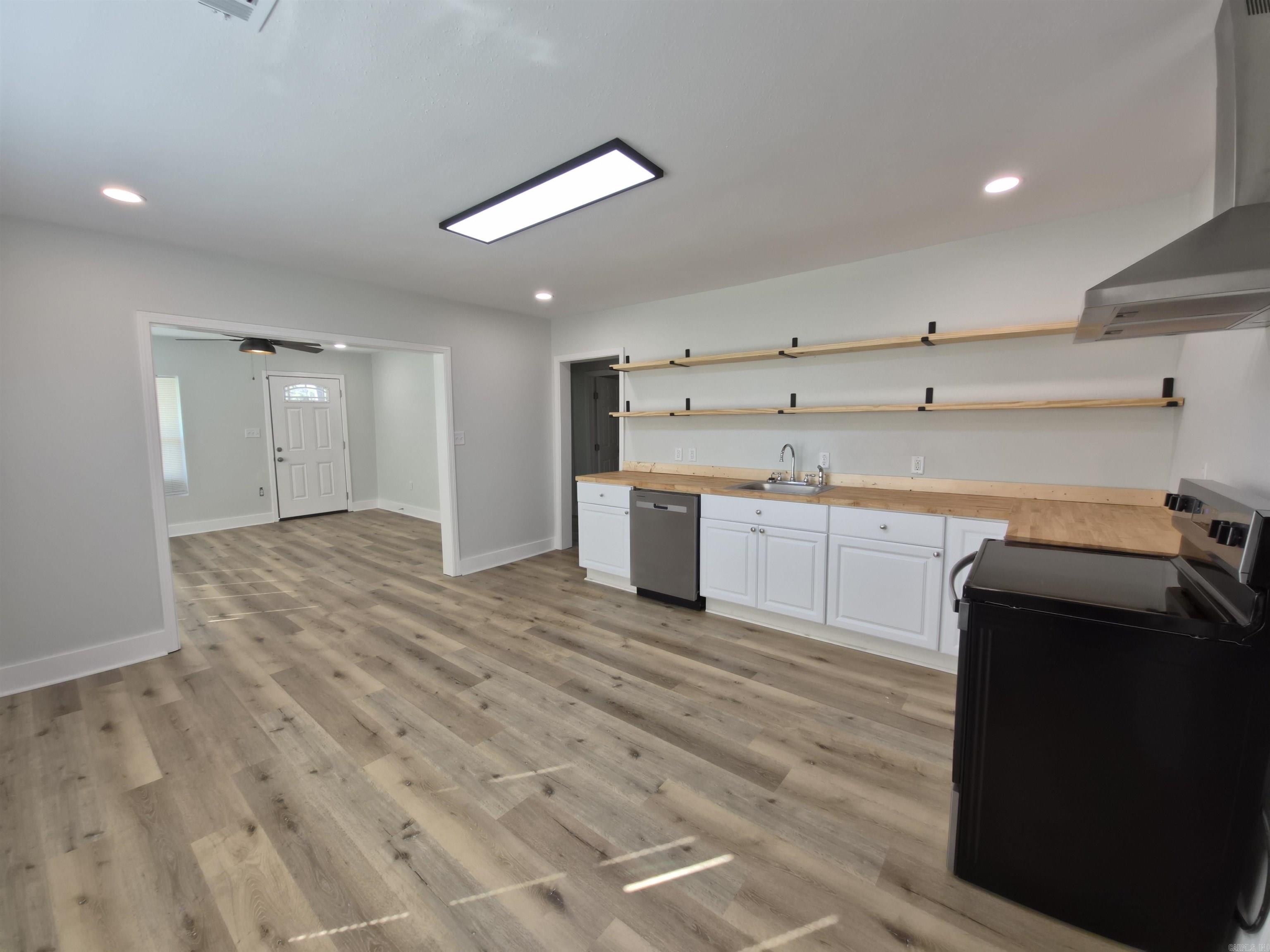 409 & 411 N 2Nd St  Cabot, AR