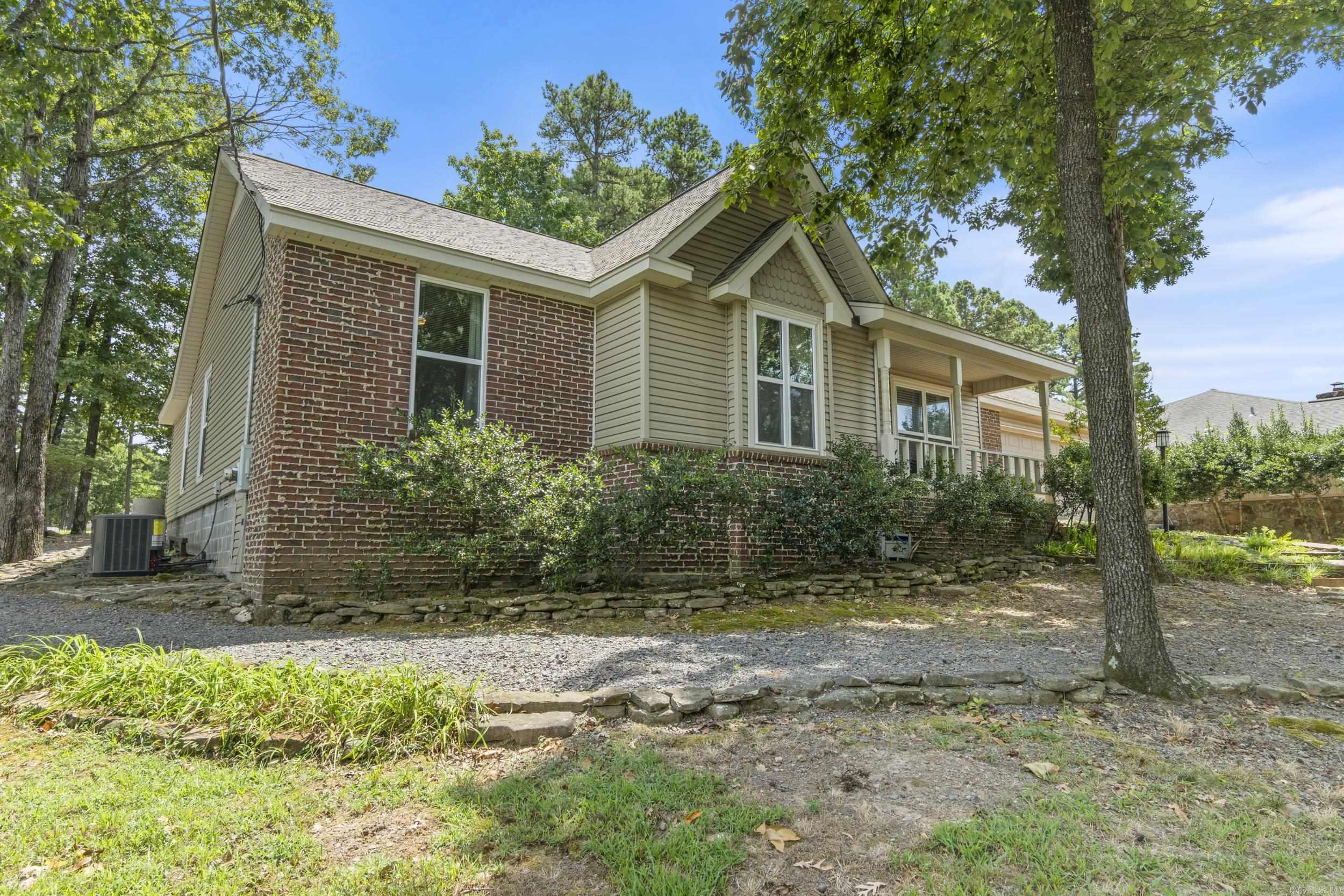 121 Rock Hill  Fairfield Bay, AR