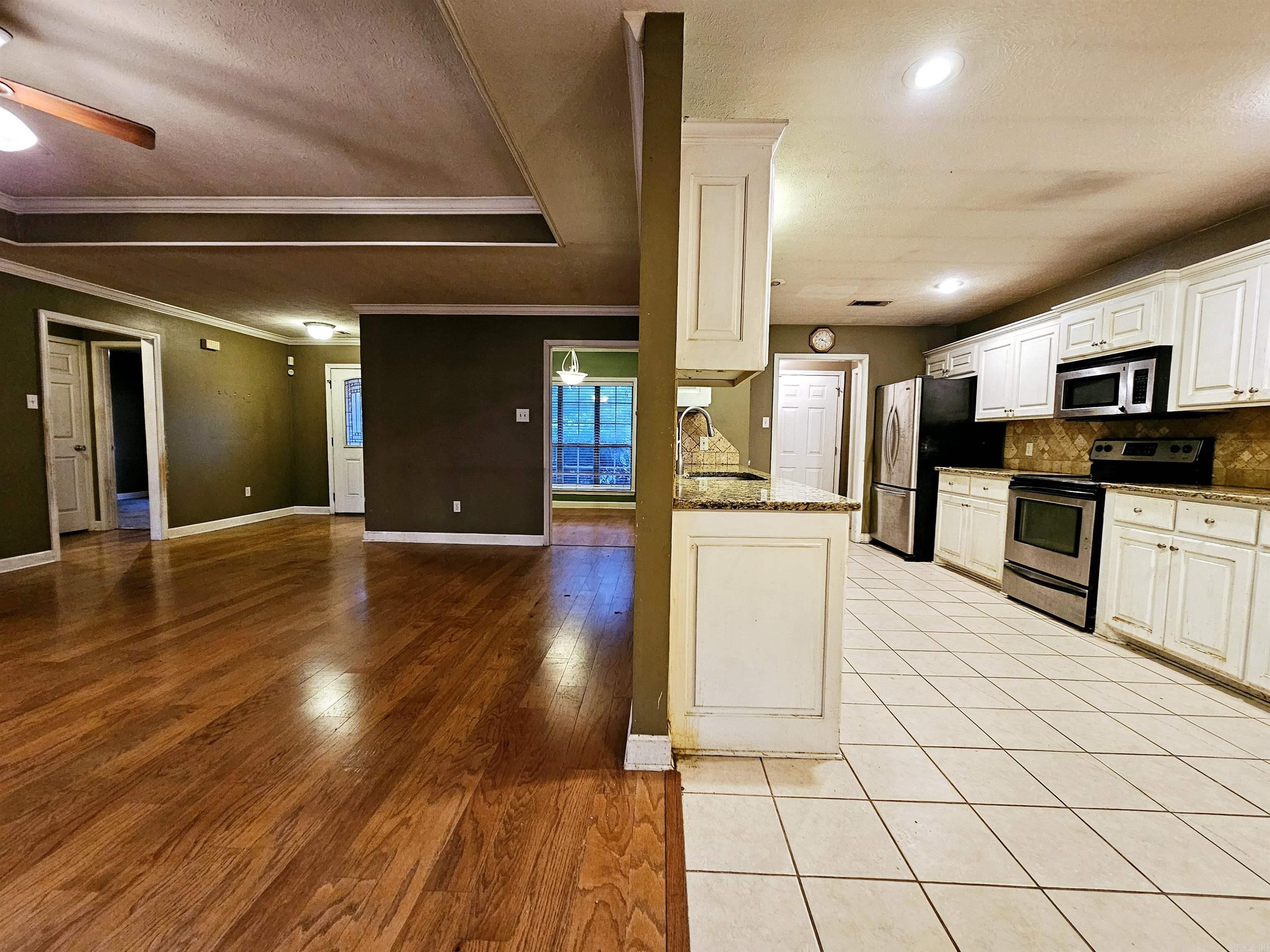55 Mitchell  Greenbrier, AR
