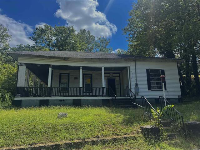 504  Grove  Hot Springs, AR