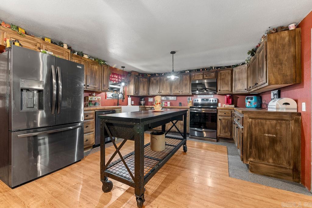 344 Rockwood Ln  Clinton, AR