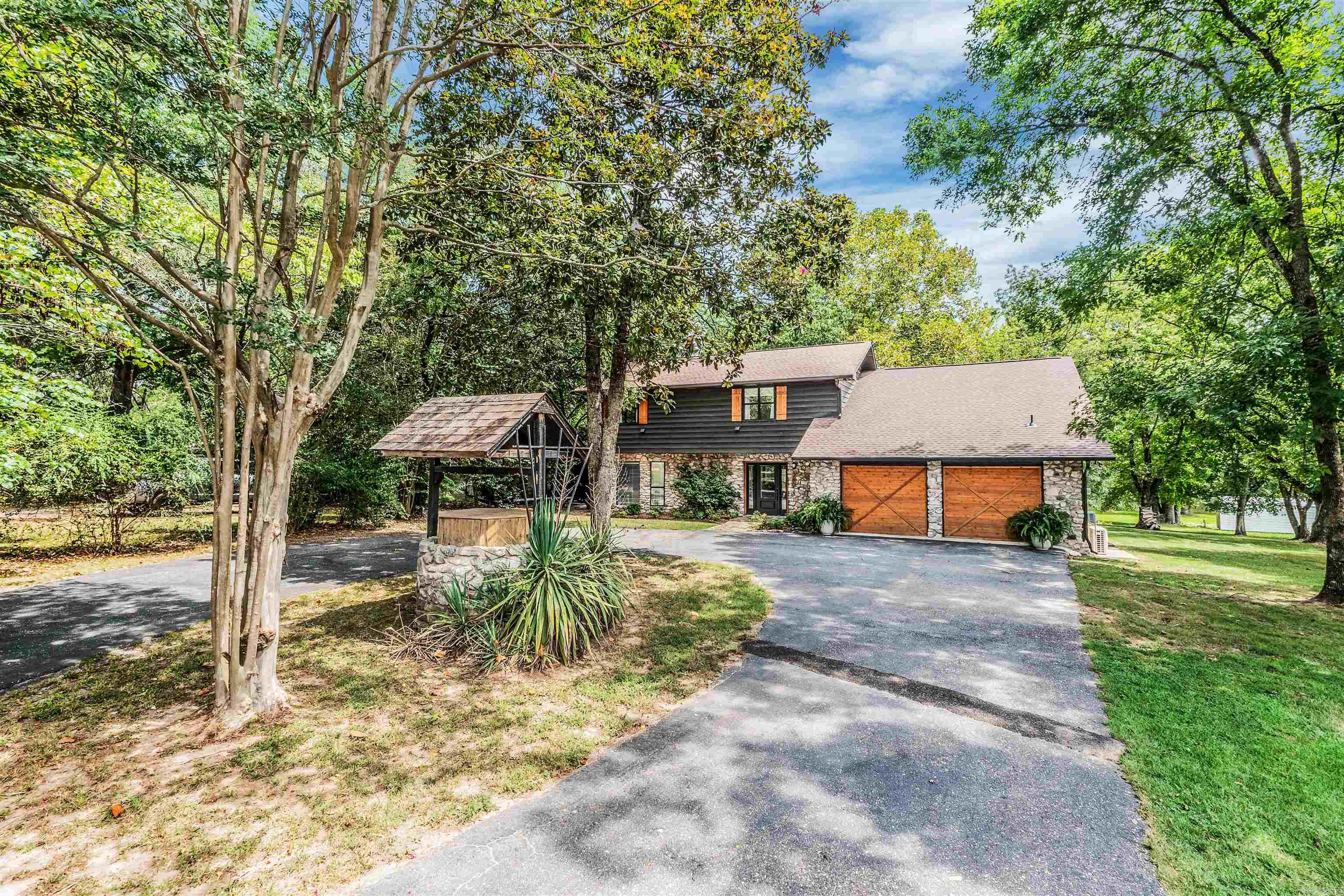 280 Frontier Trail