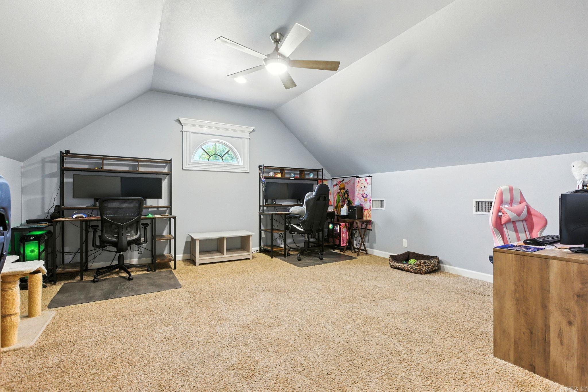44 Shadow Creek Cir  Austin, AR