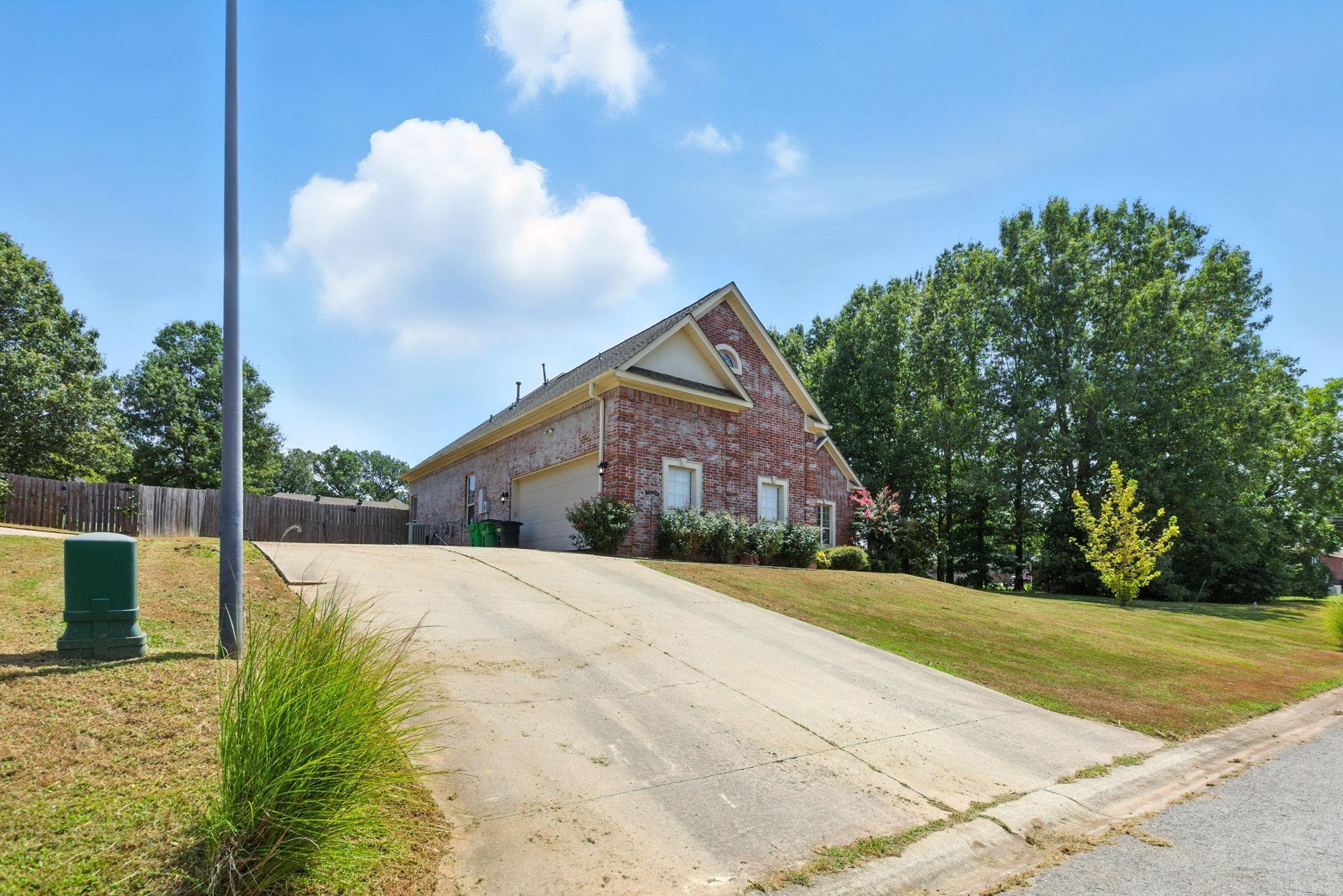 44 Shadow Creek Cir  Austin, AR