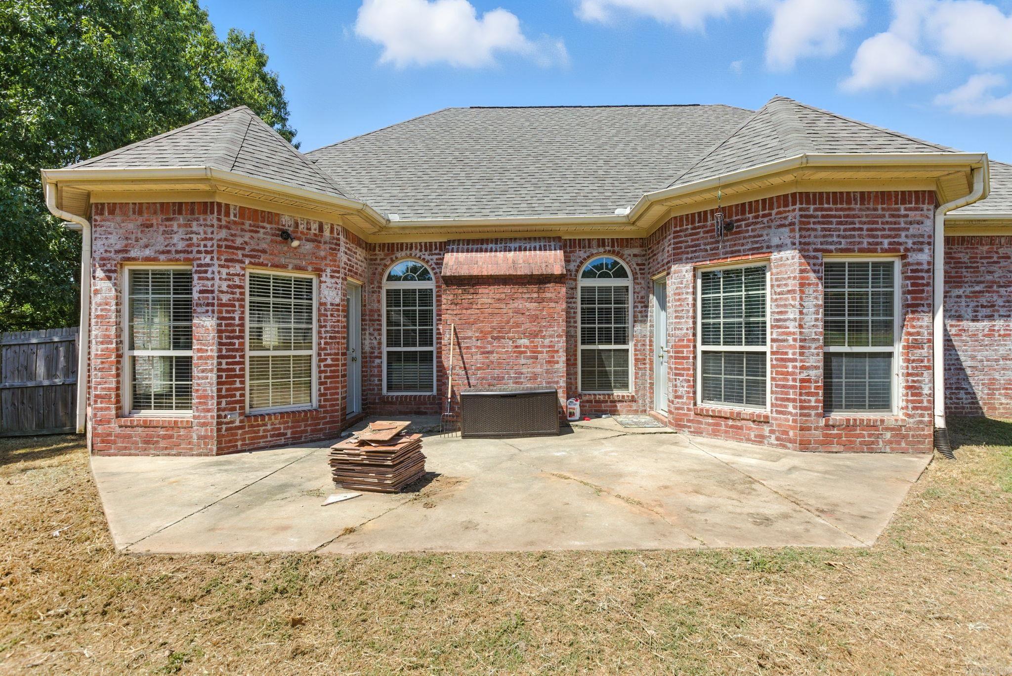 44 Shadow Creek Cir  Austin, AR