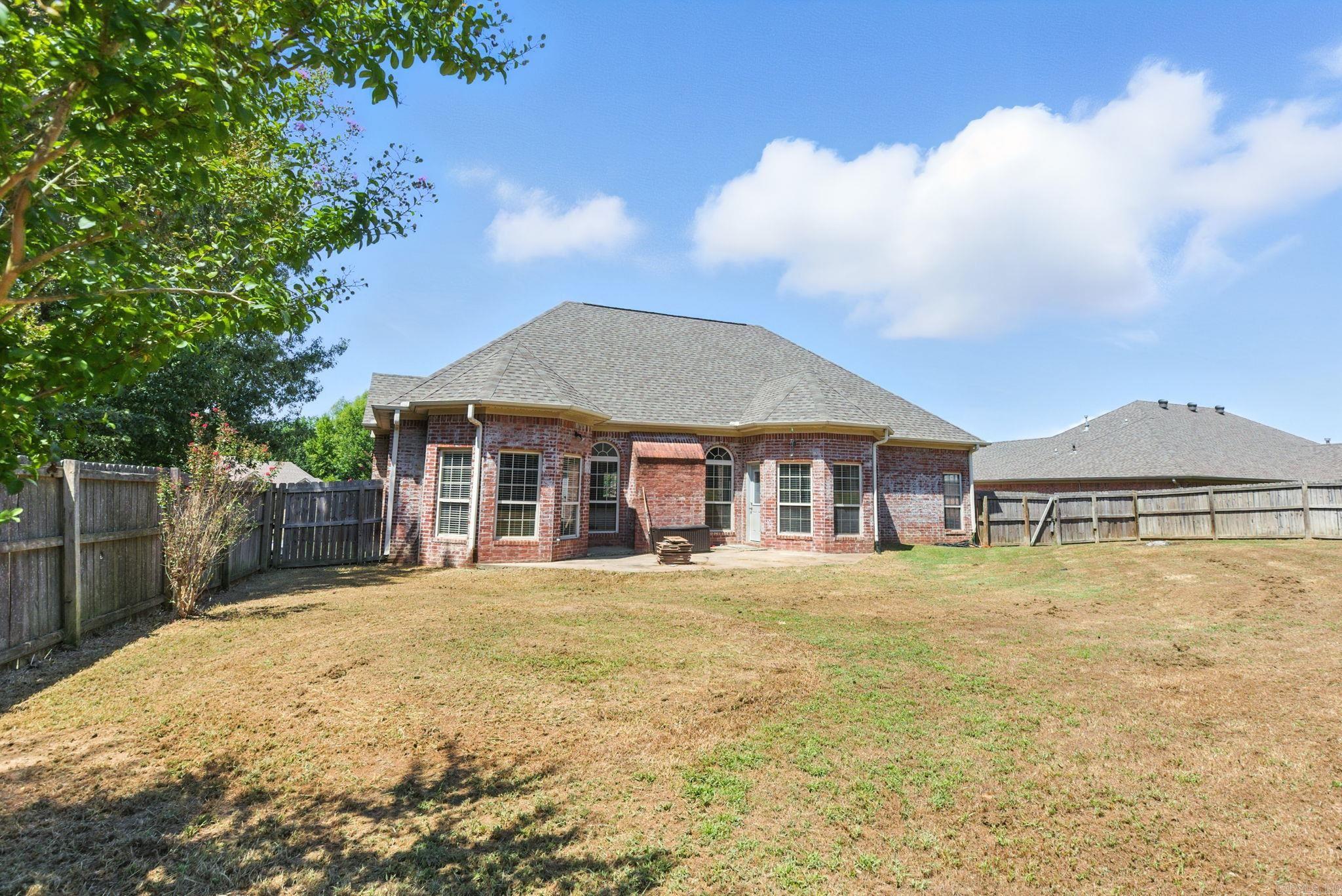 44 Shadow Creek Cir  Austin, AR