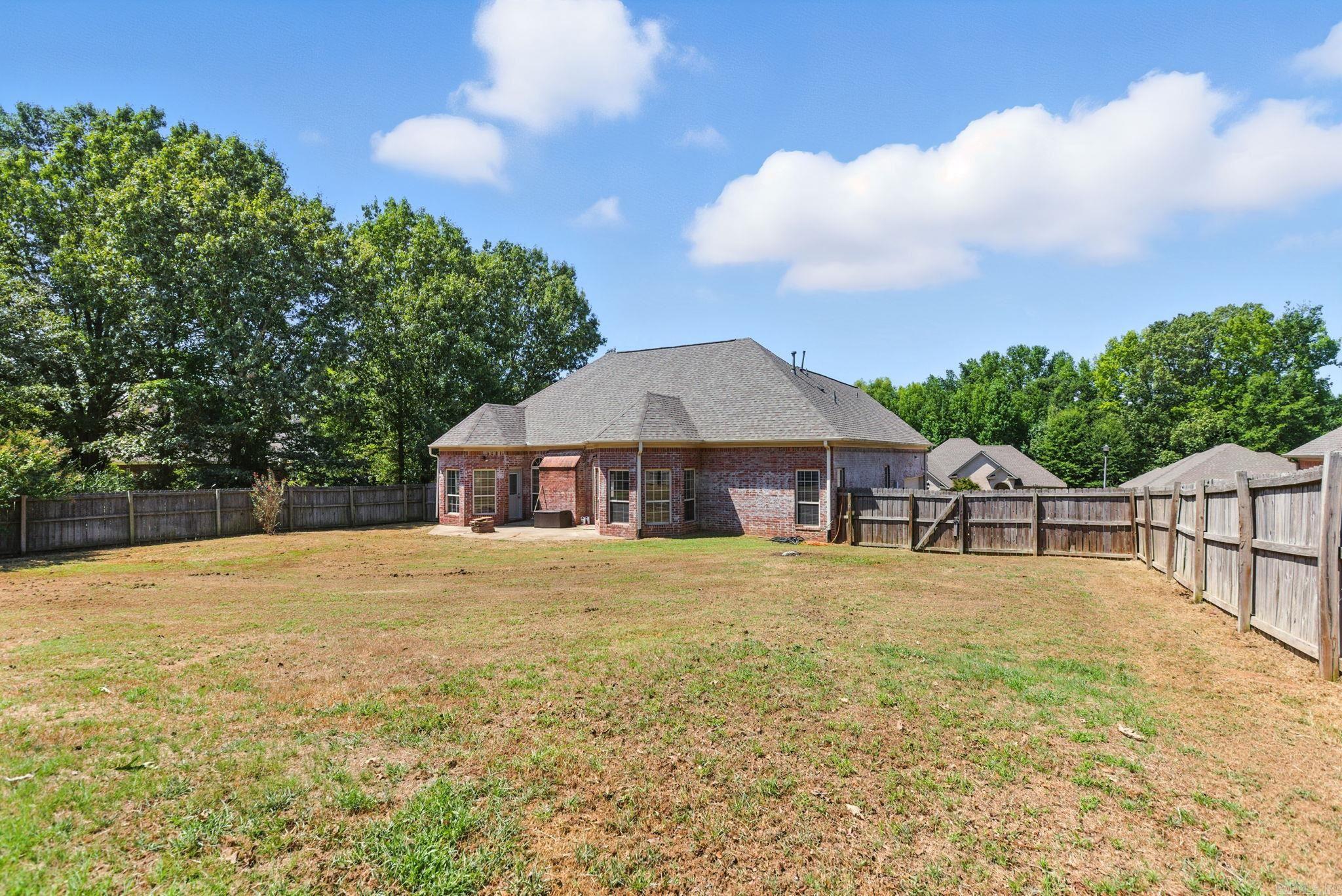 44 Shadow Creek Cir  Austin, AR