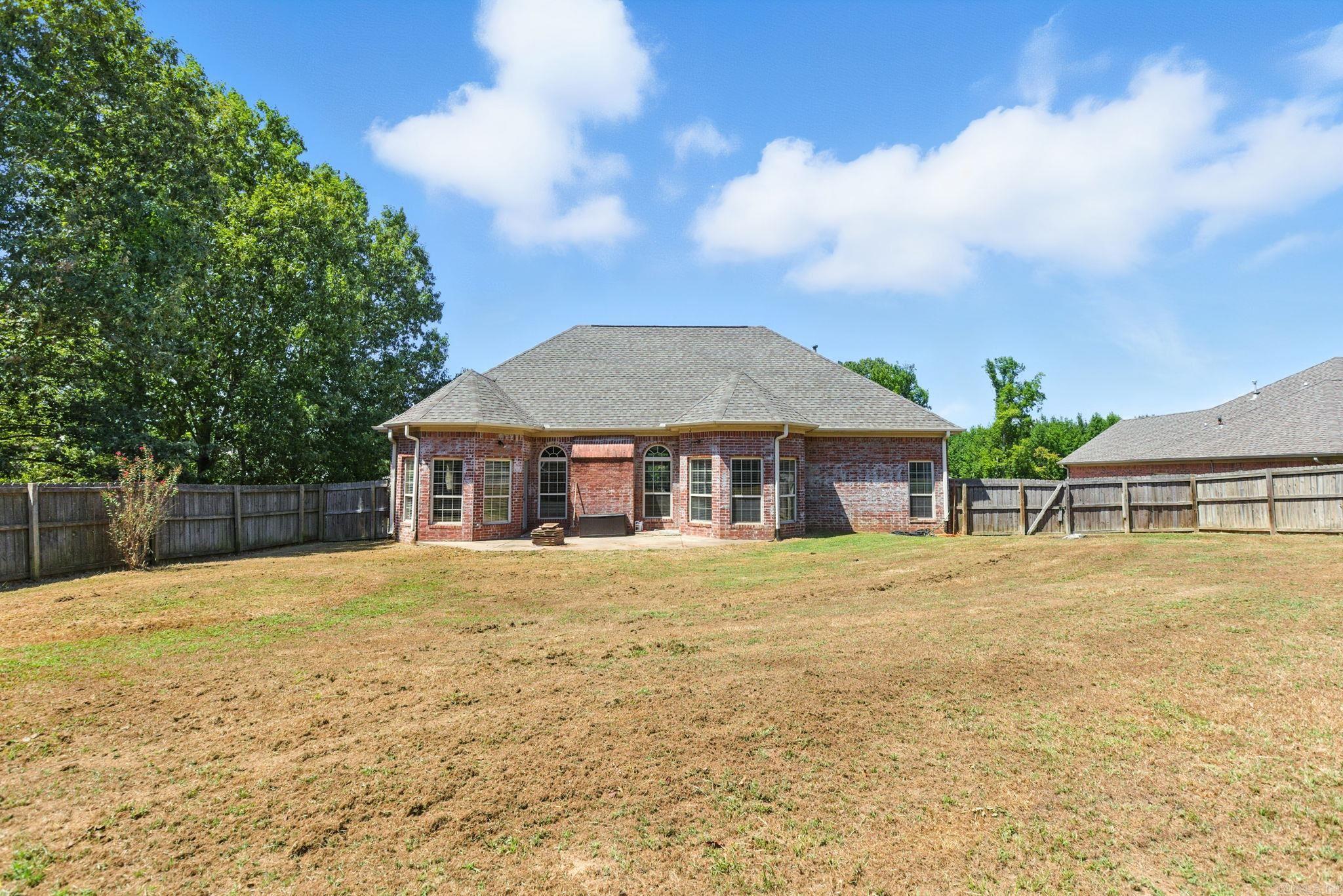 44 Shadow Creek Cir  Austin, AR