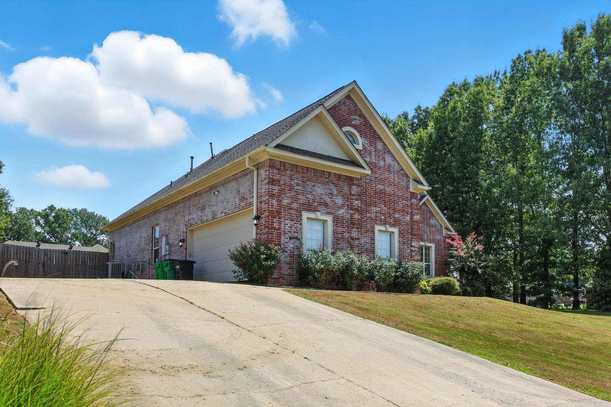 44 Shadow Creek Cir  Austin, AR