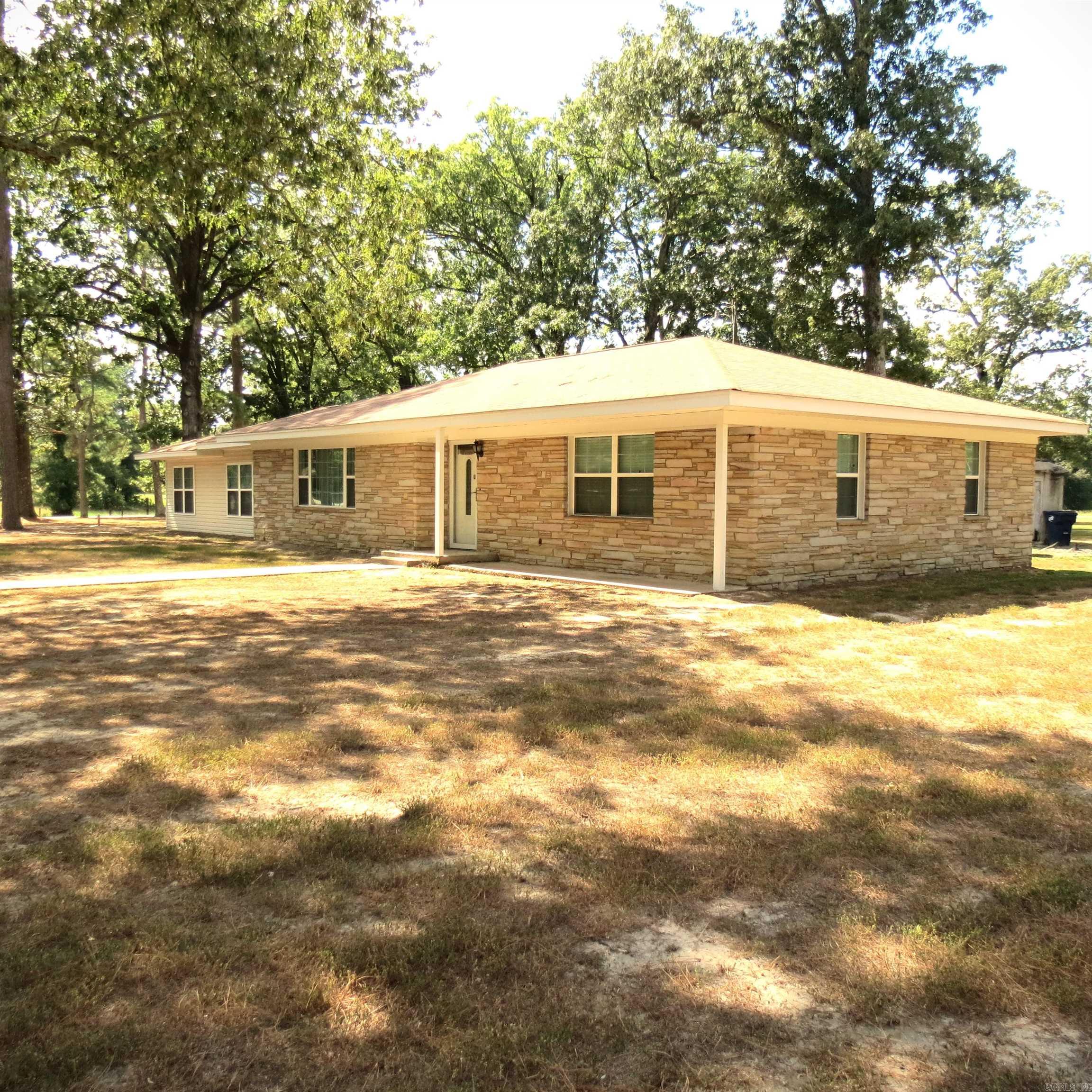 8227 Sulphur Springs  Pine Bluff, AR