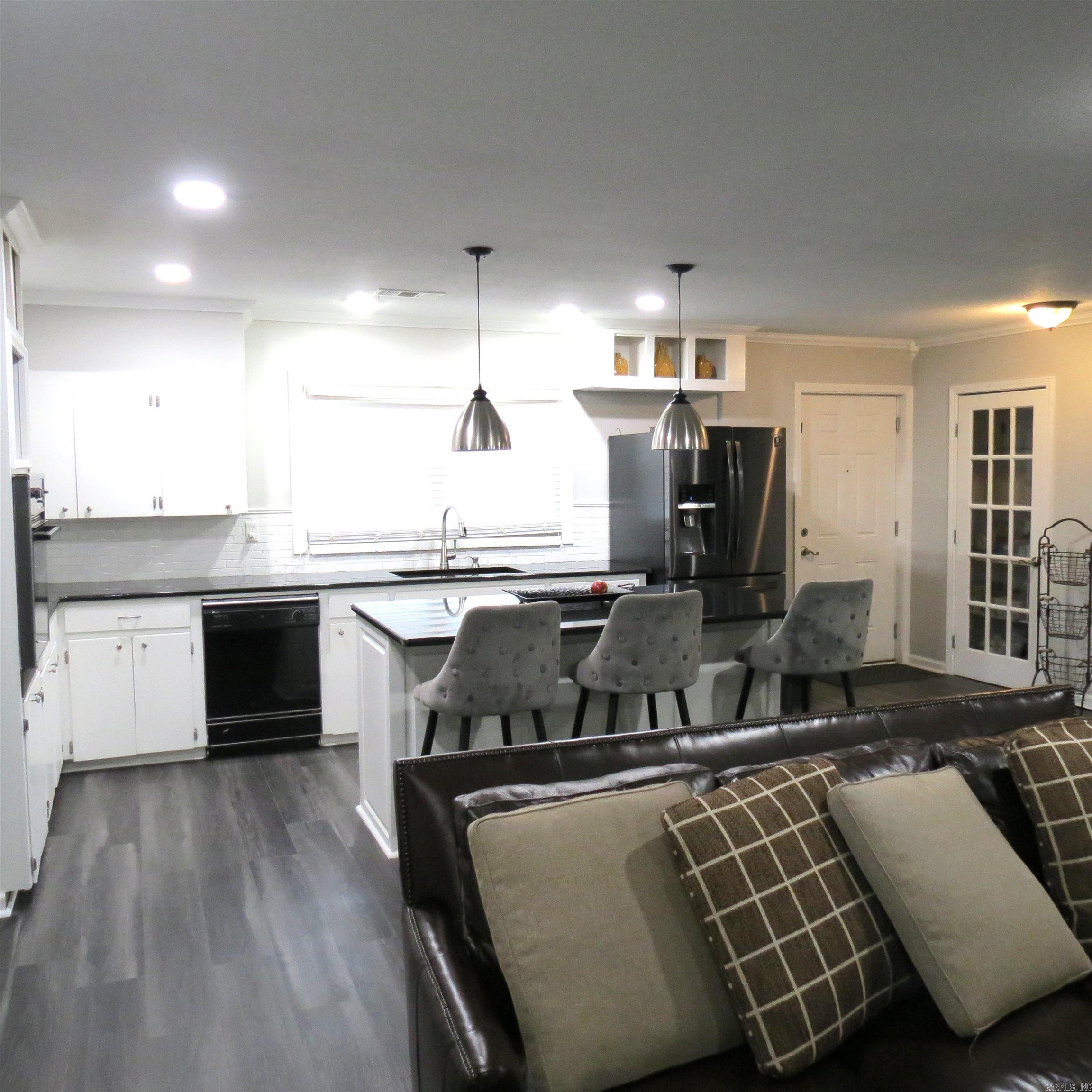 8227 Sulphur Springs  Pine Bluff, AR