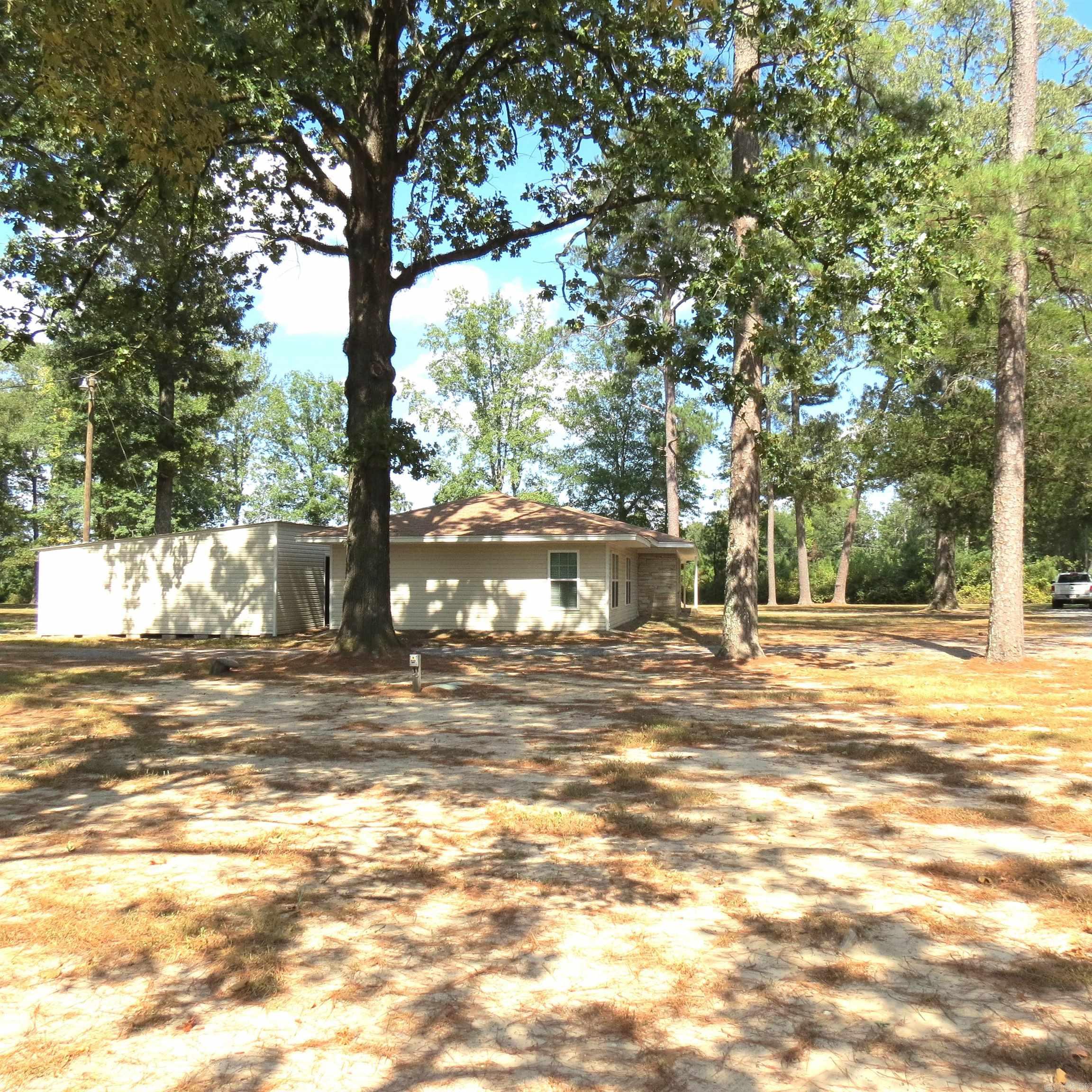 8227 Sulphur Springs  Pine Bluff, AR
