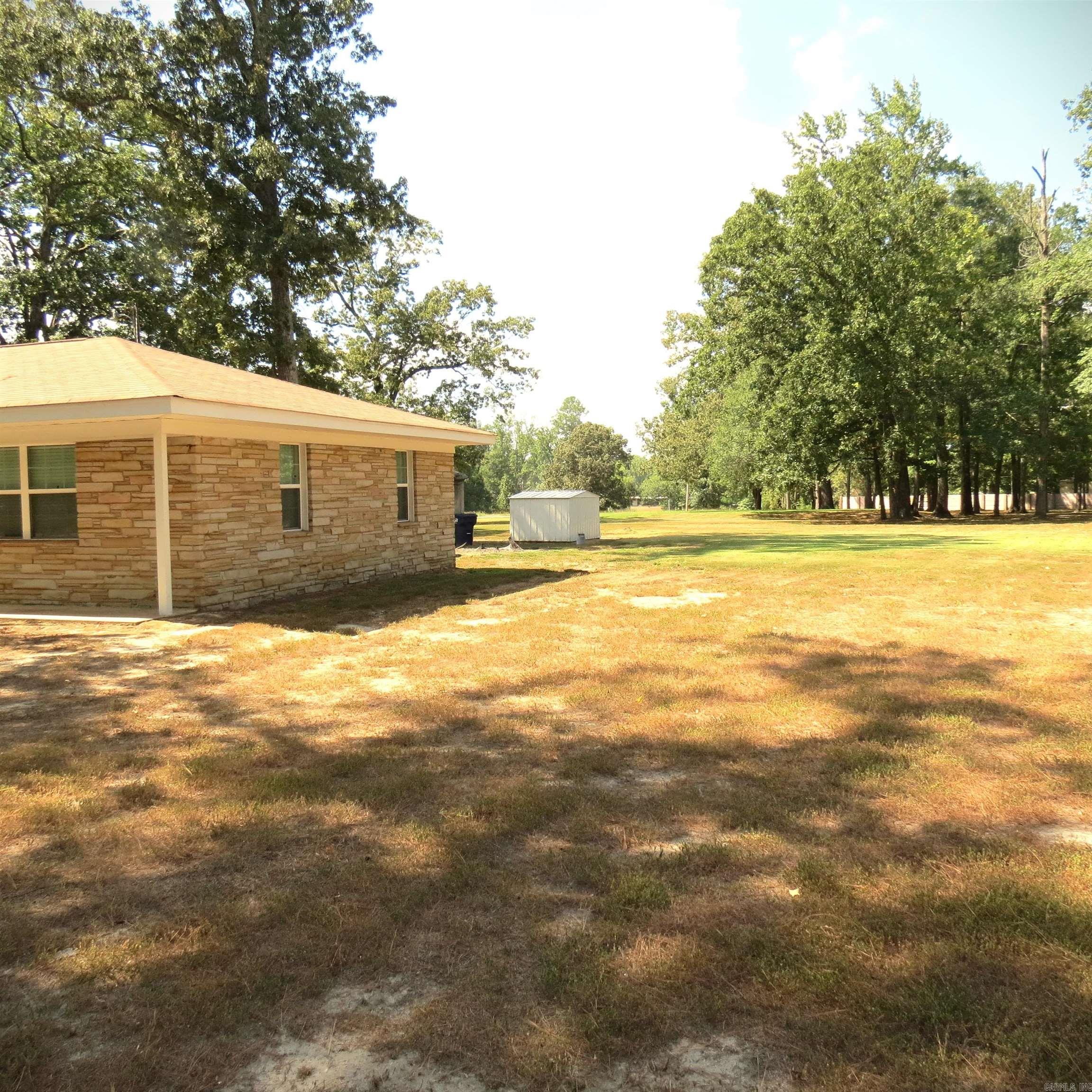 8227 Sulphur Springs  Pine Bluff, AR