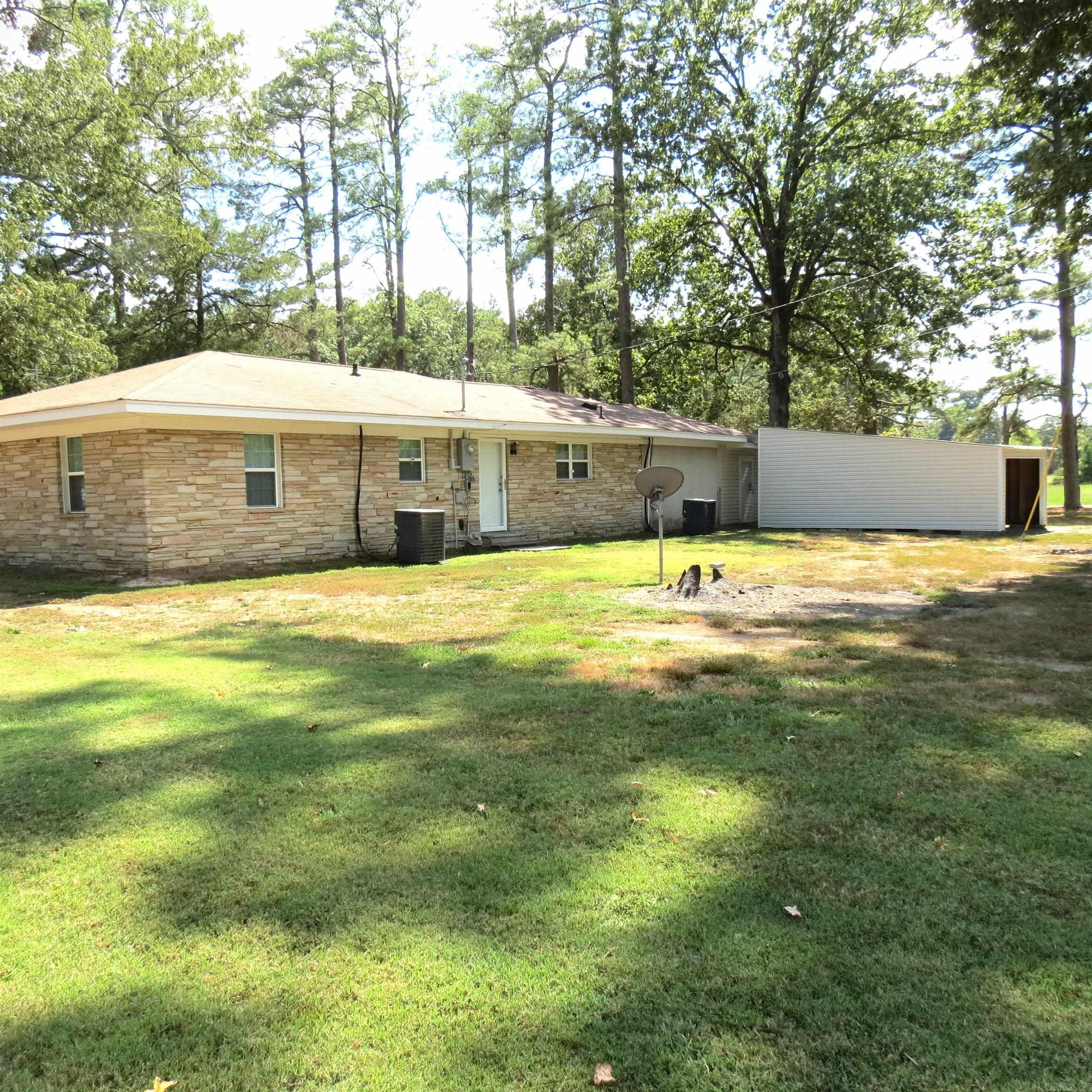 8227 Sulphur Springs  Pine Bluff, AR