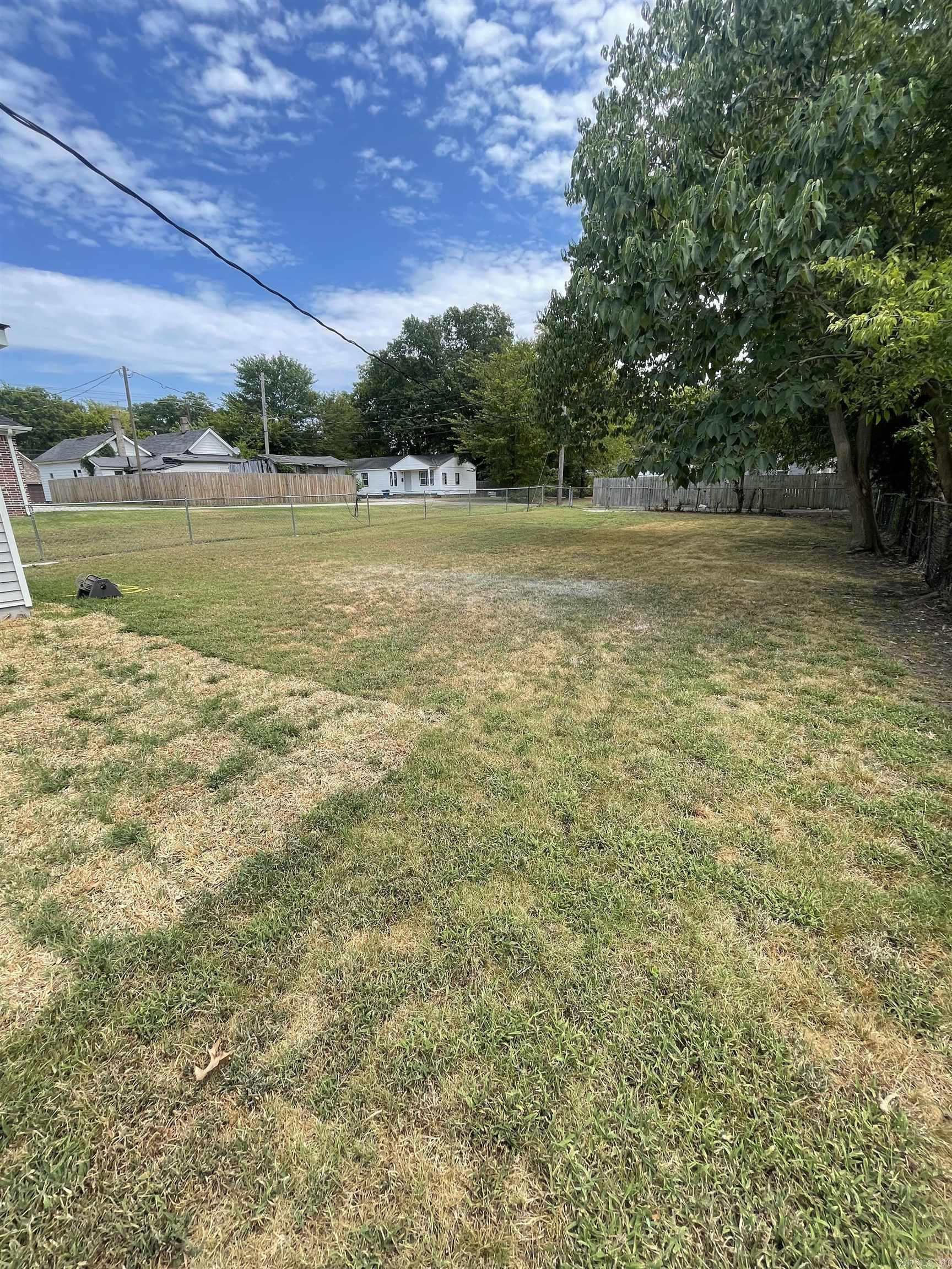 1515 S Izard  Little Rock, AR