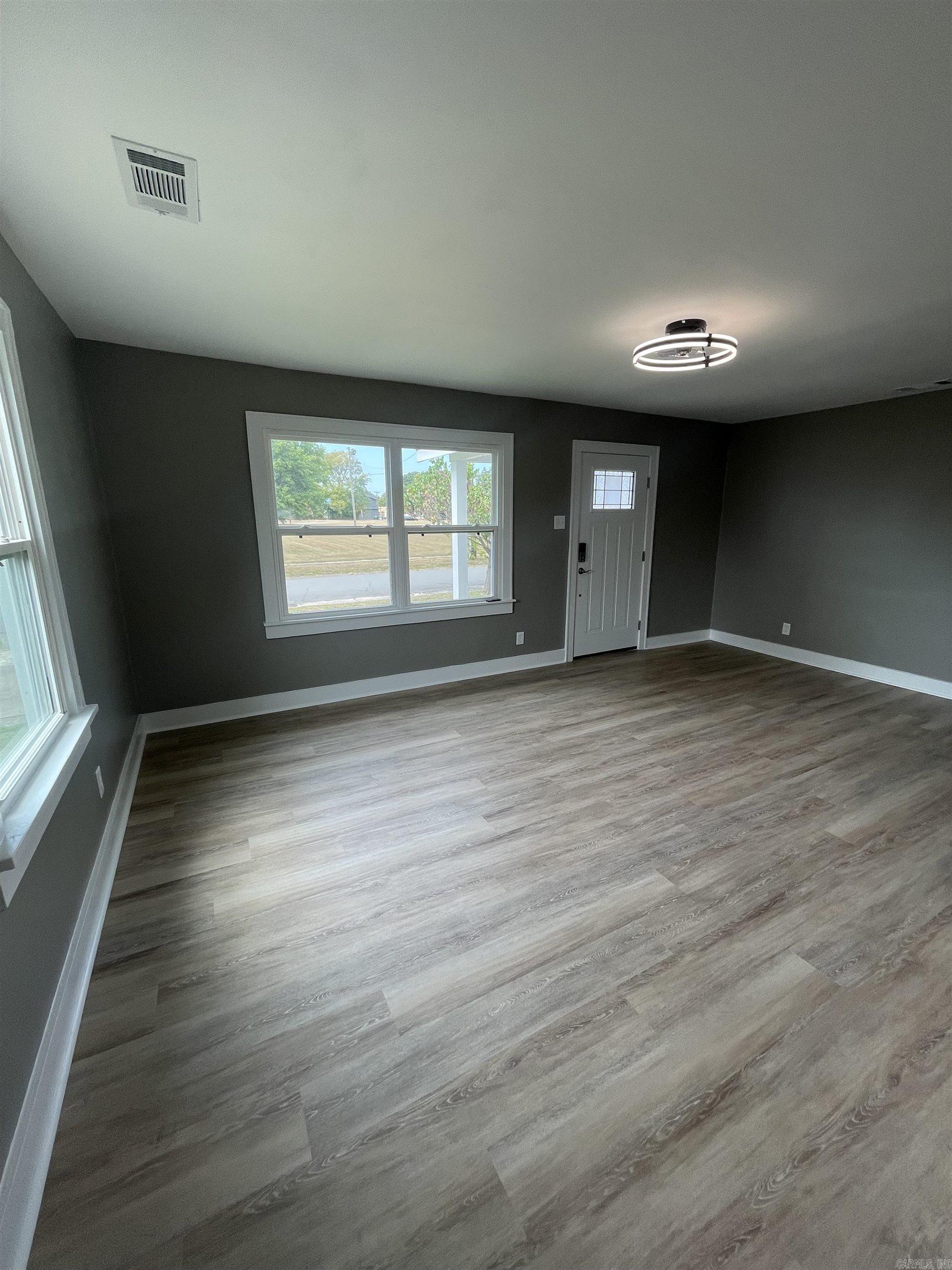 1515 S Izard  Little Rock, AR