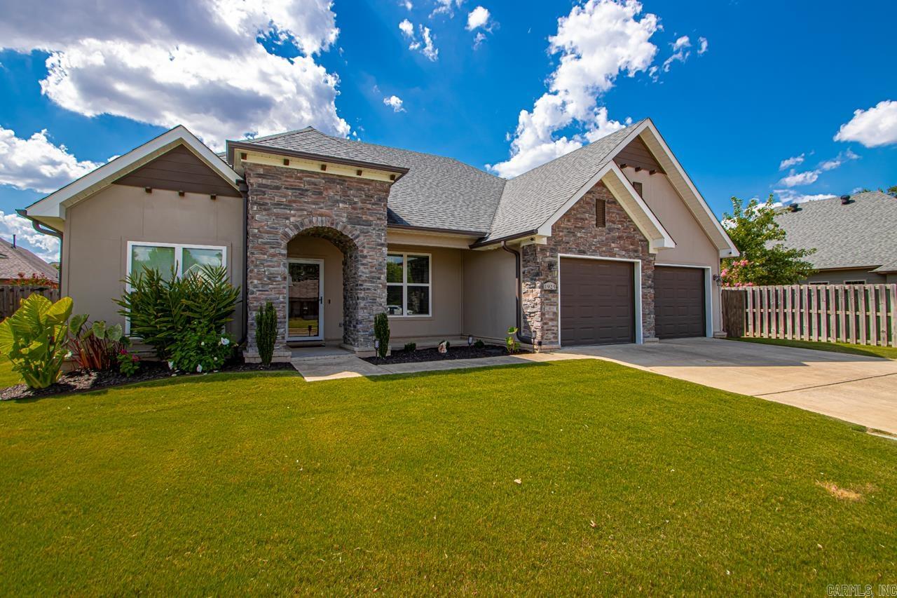 1925 Massee Gardens  Conway, AR