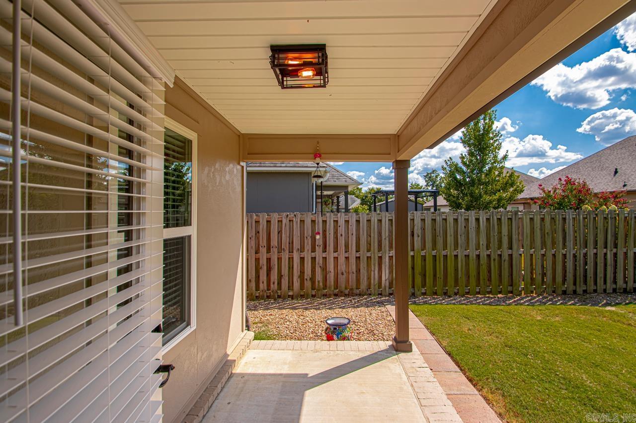 1925 Massee Gardens  Conway, AR