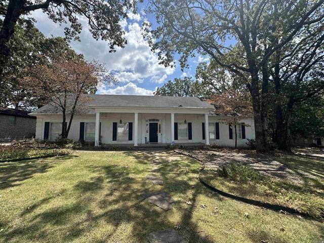 1100  Winnebago  North Little Rock, AR