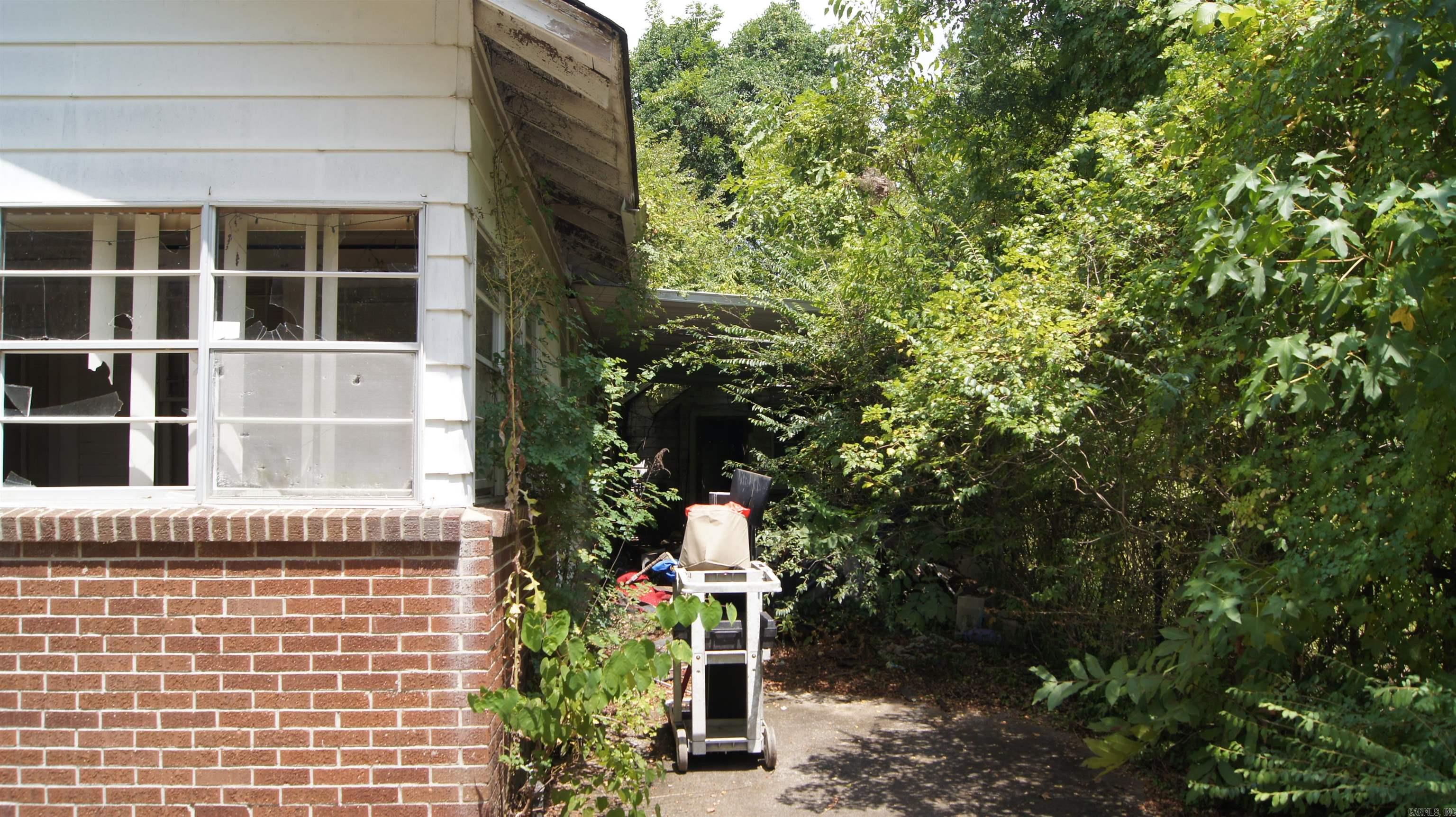 601 E 21st  Pine Bluff, AR