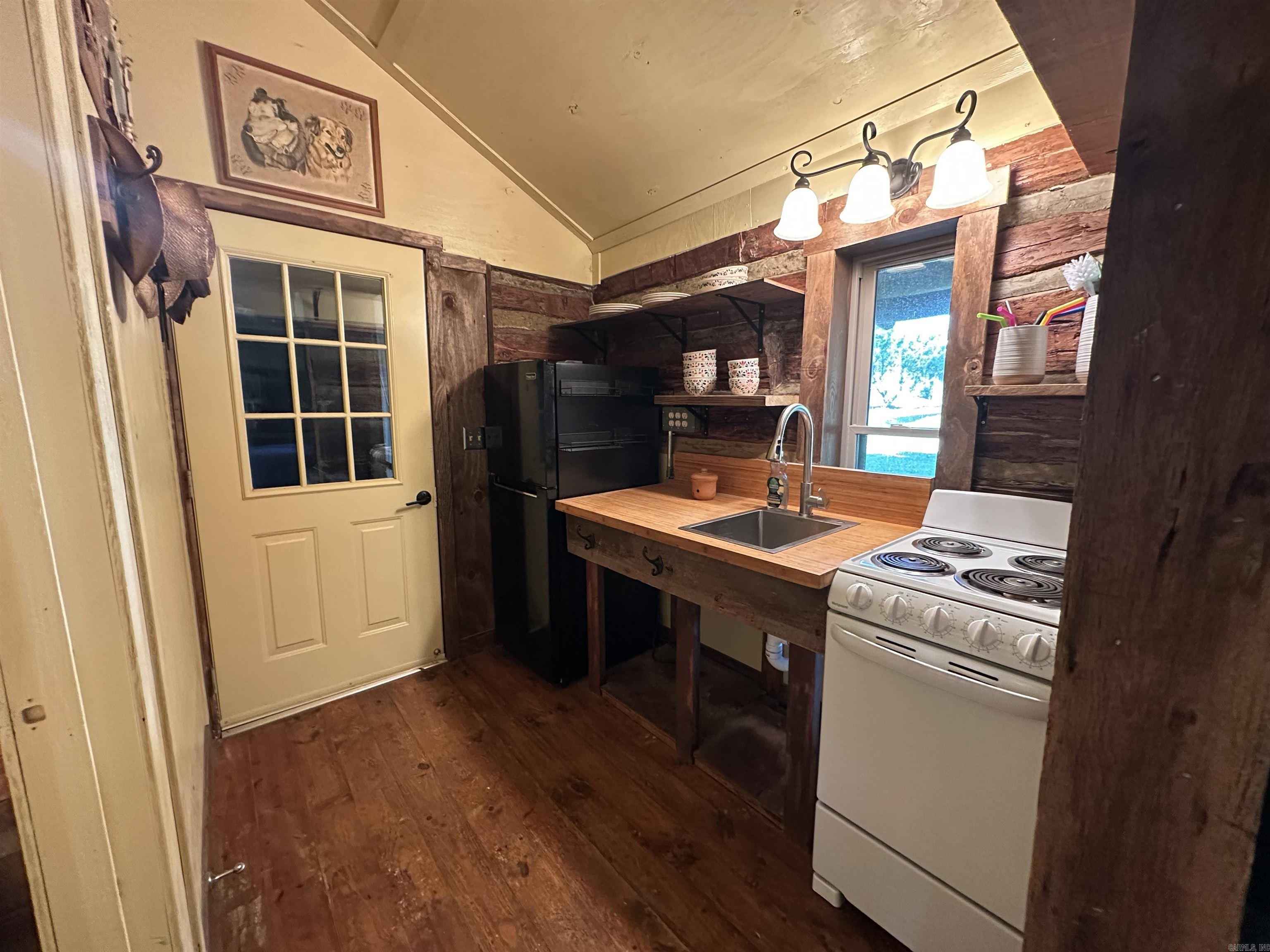8798 Hwy. 254 E.  Dennard, AR