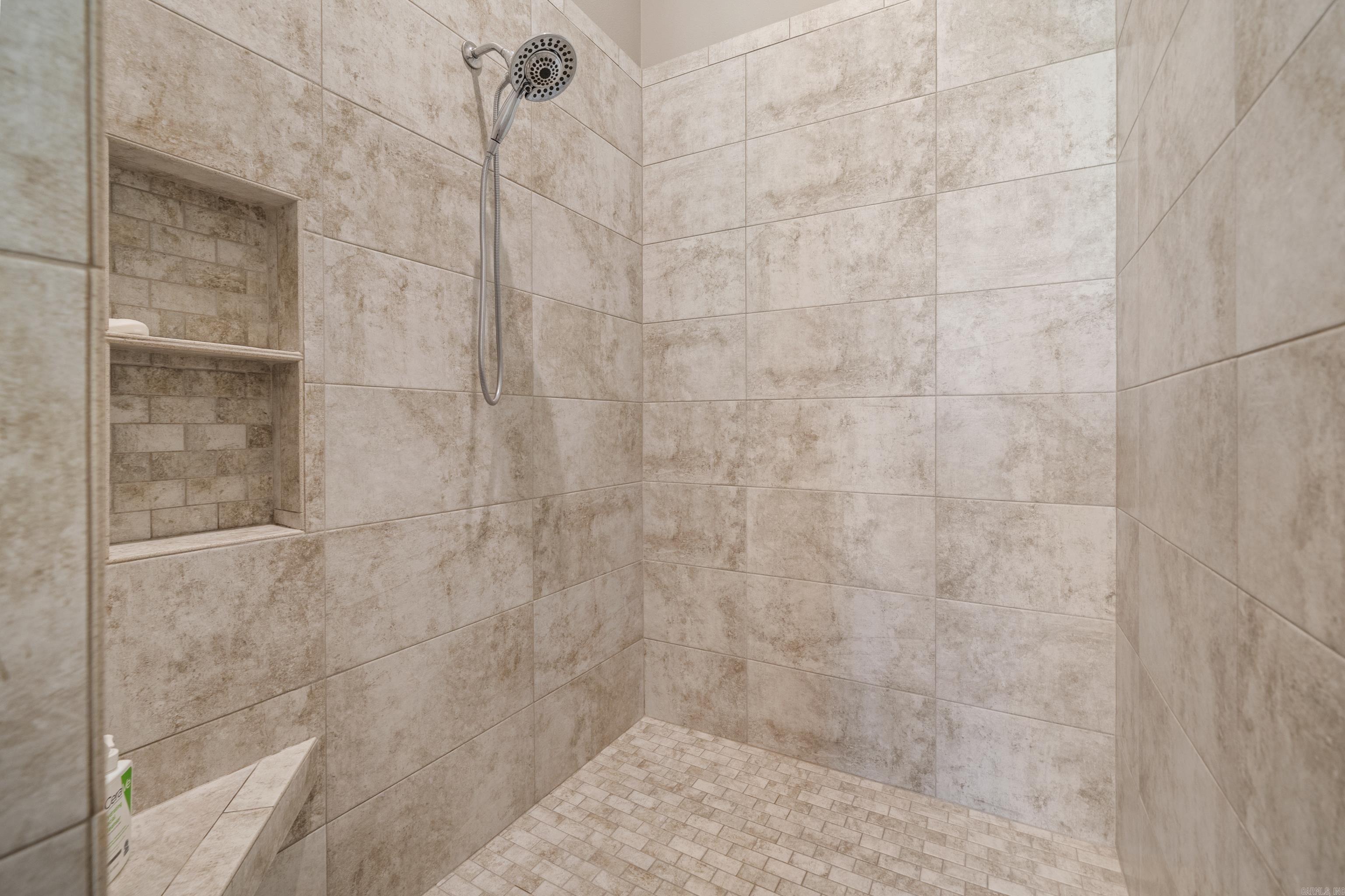 202 Arlington Park Court Hot Springs, AR 71901