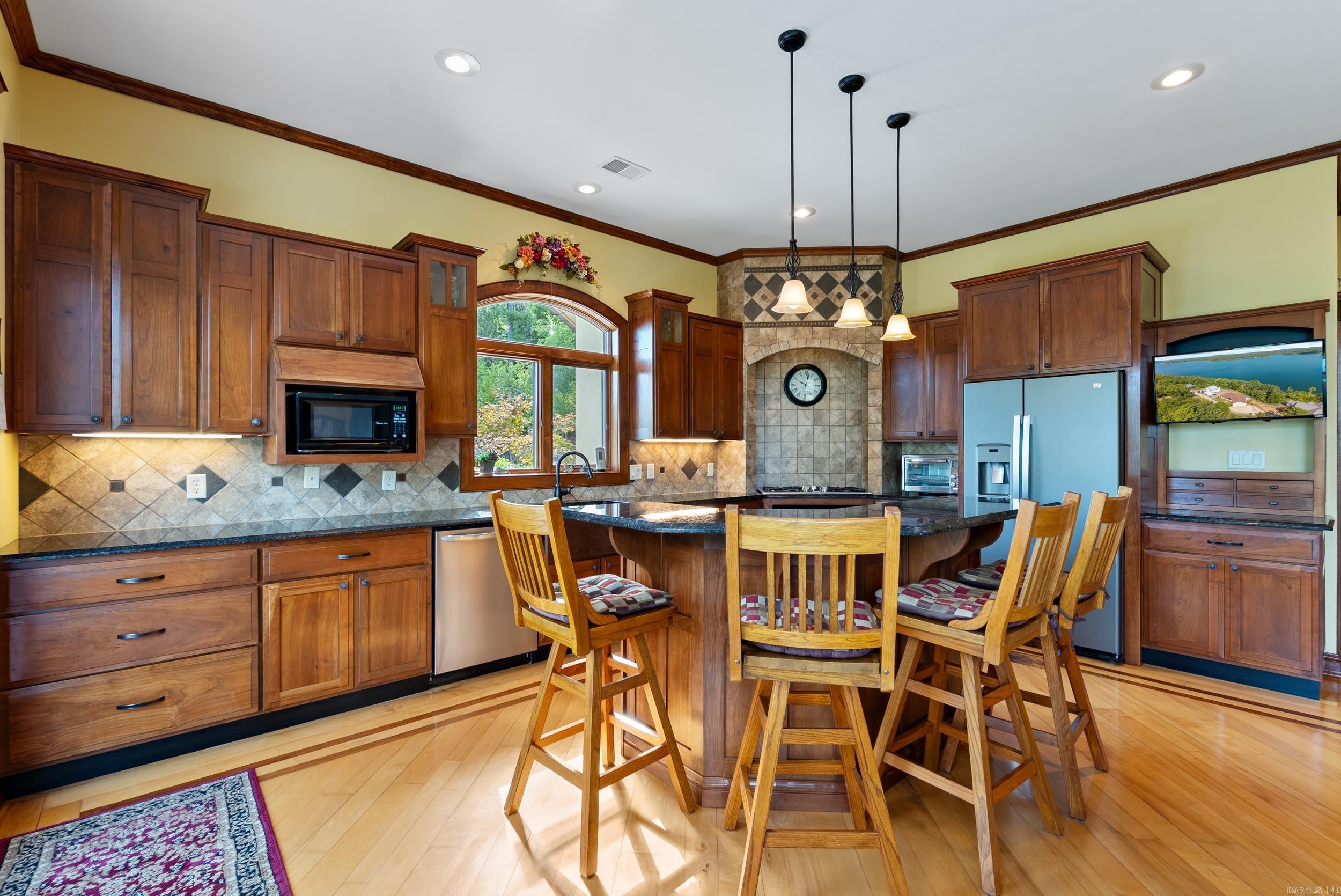 228 E Windfall  Bee Branch, AR
