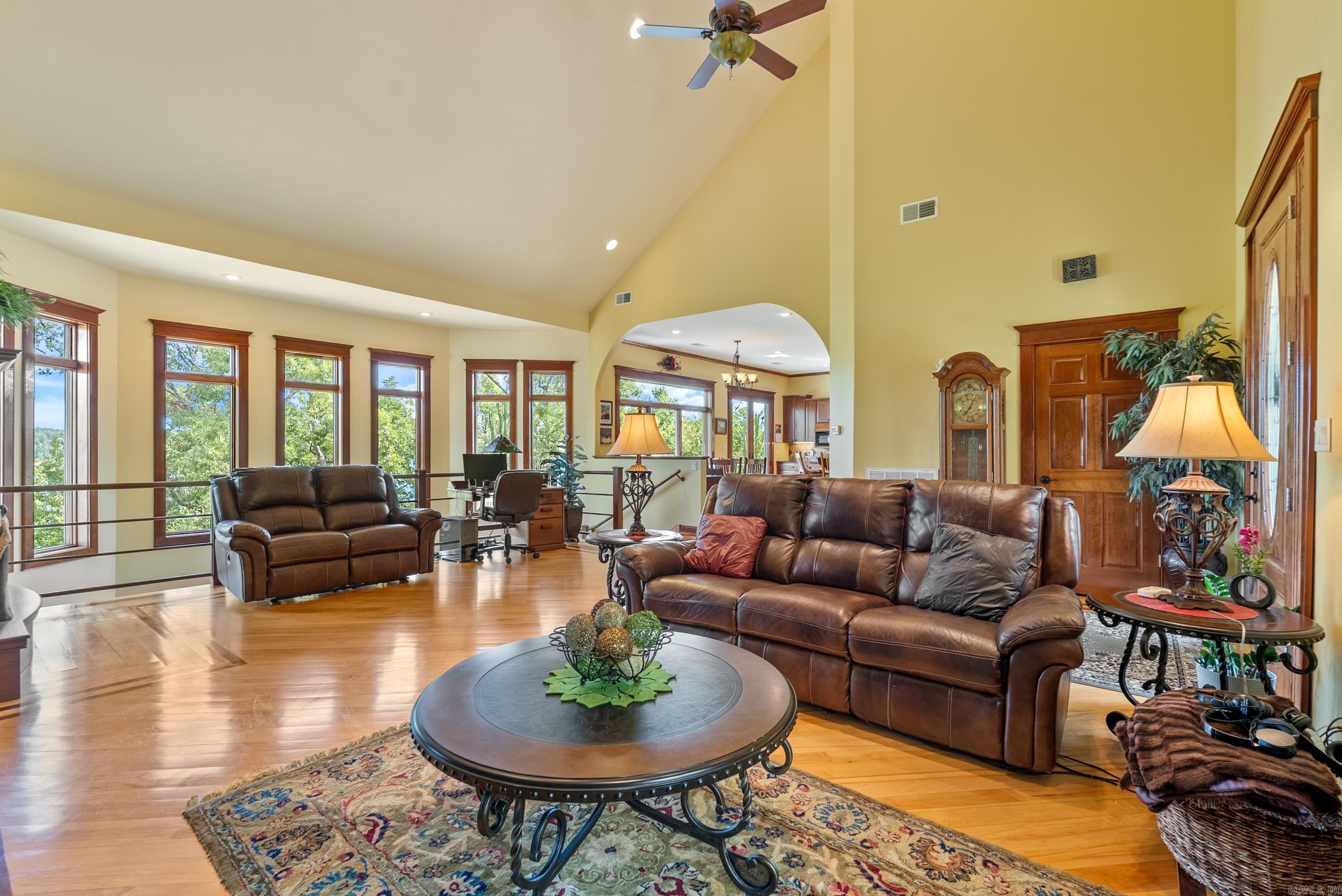 228 E Windfall  Bee Branch, AR