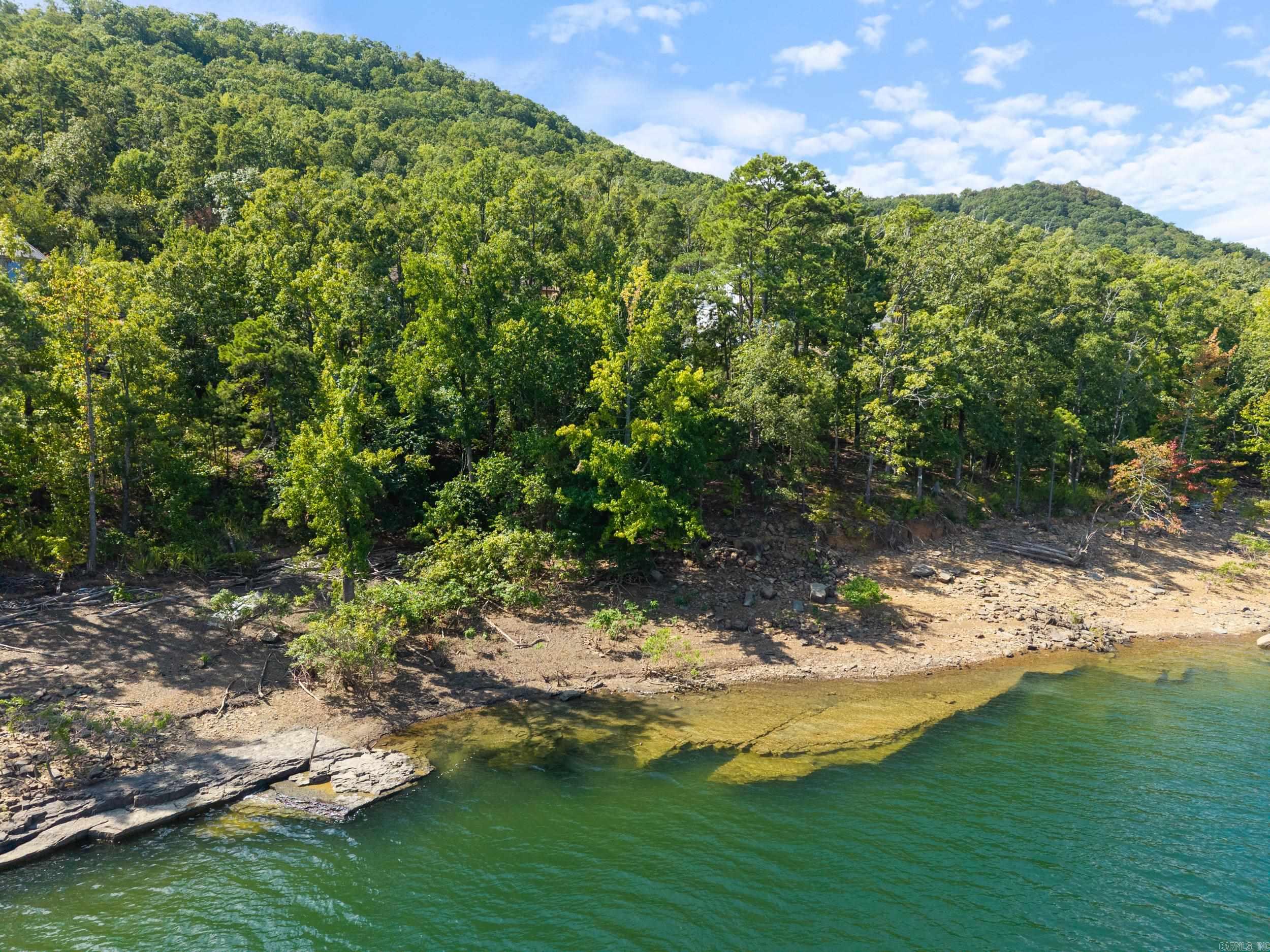 228 E Windfall  Bee Branch, AR