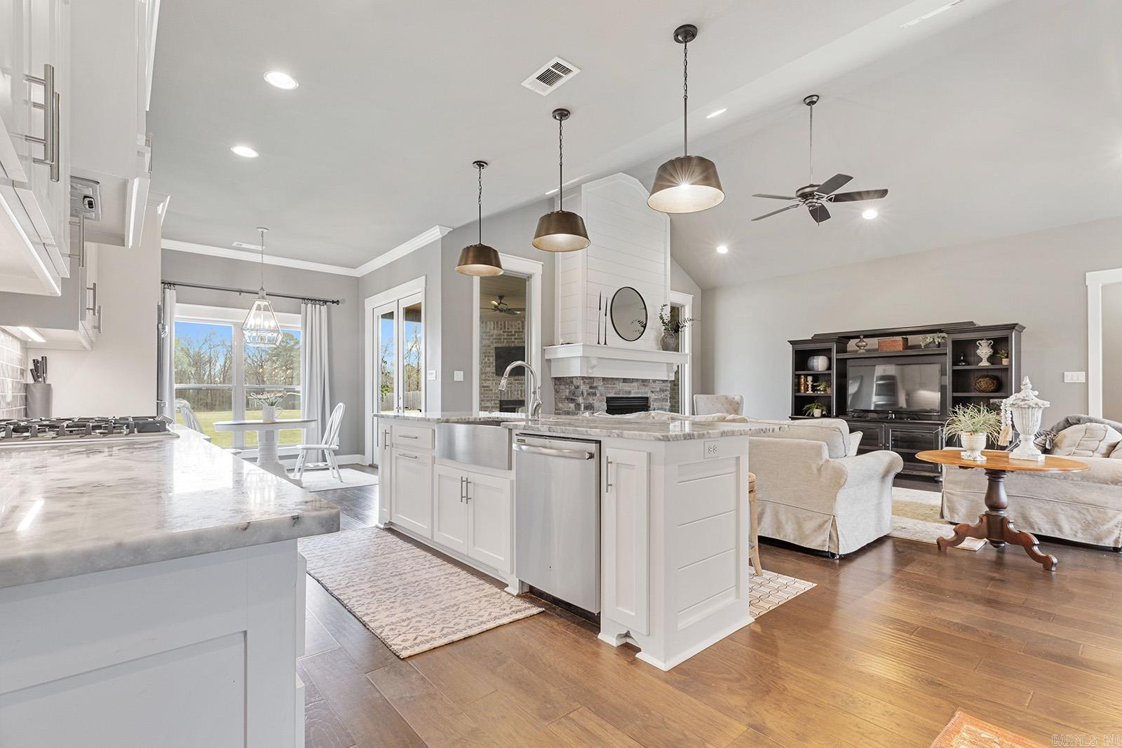 4033 Vineyard Way  Alexander, AR
