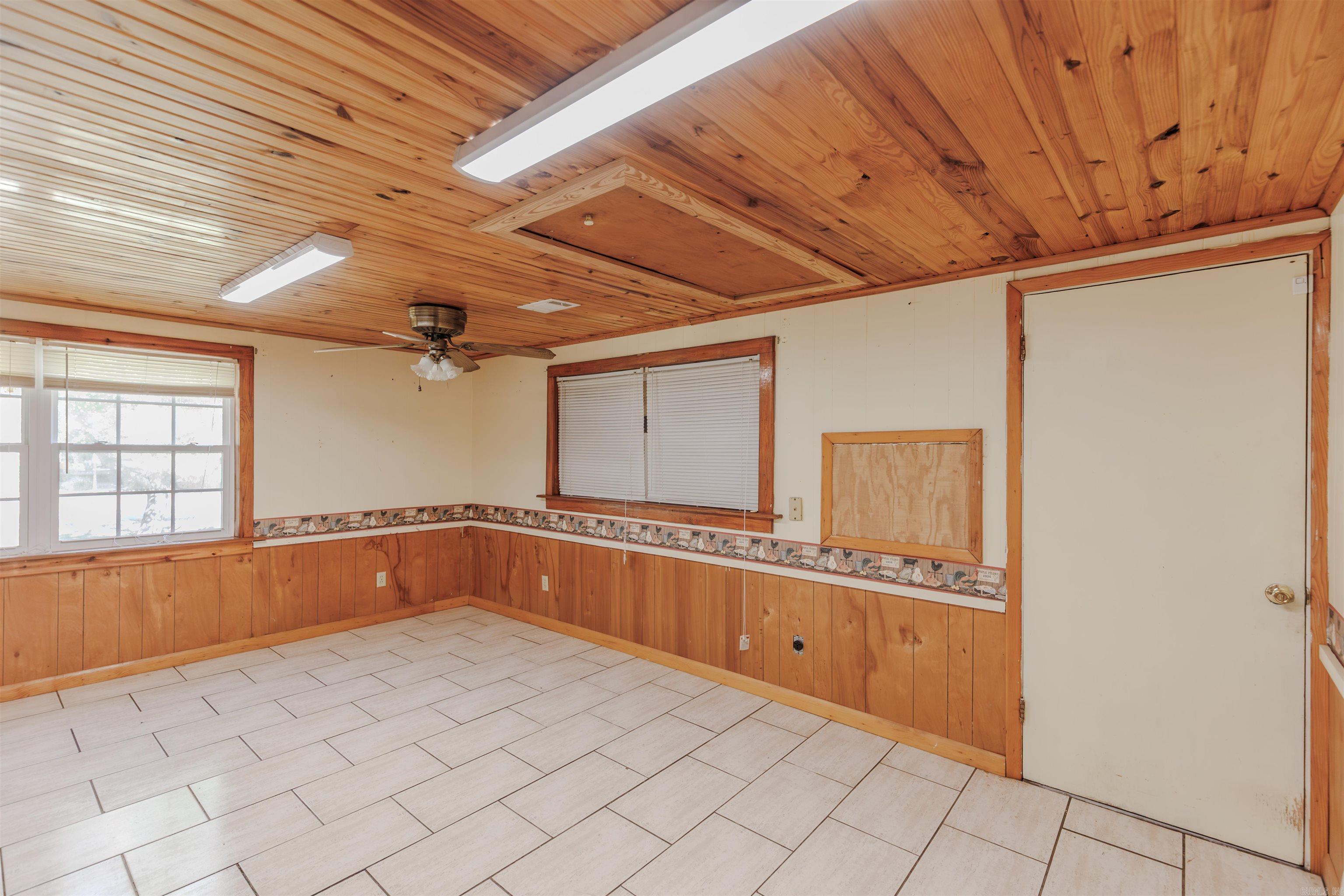611 S Johnson  Perry, AR