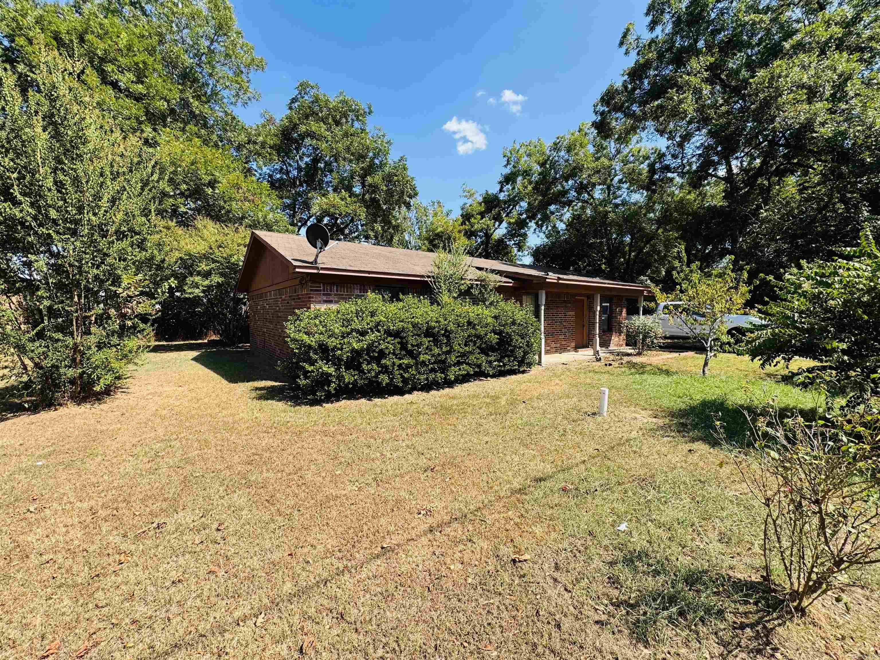 519 Frank T Bunton  Lonoke, AR