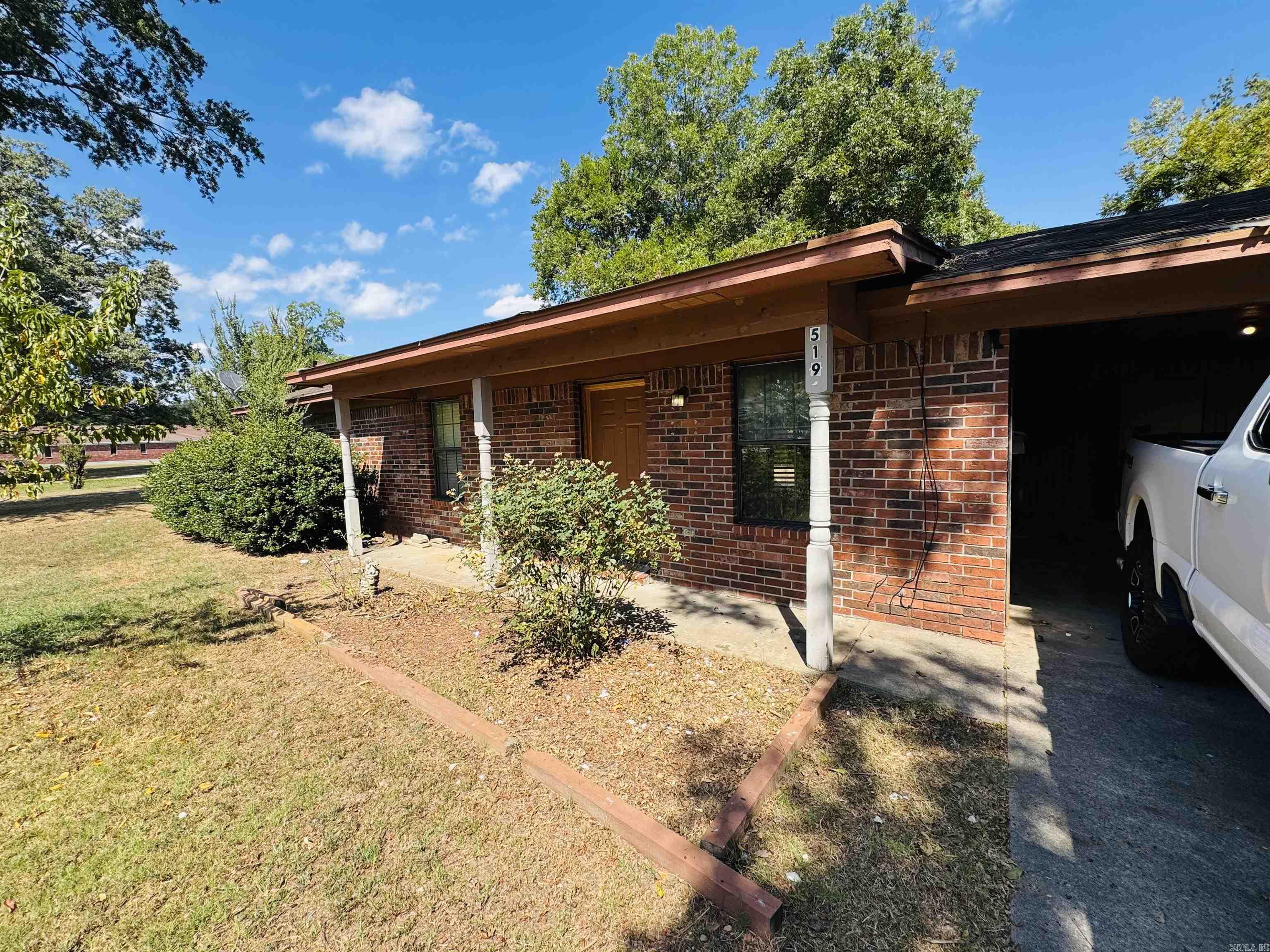 519 Frank T Bunton  Lonoke, AR