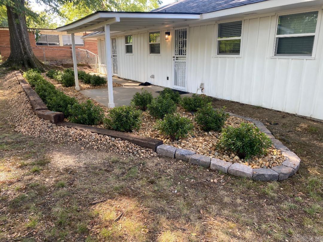 8815 Cloverhill  Little Rock, AR