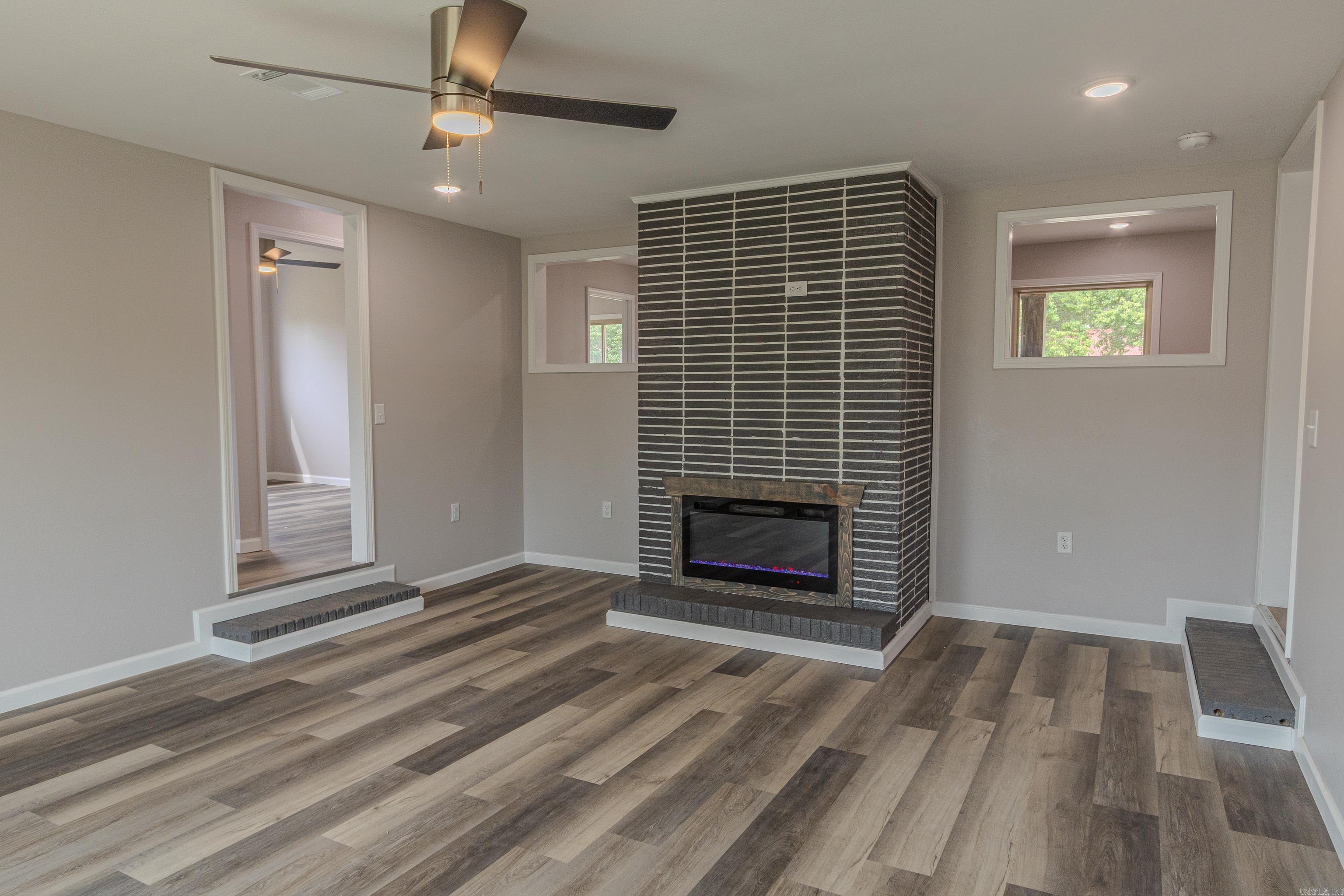 619 N 10TH  Paragould, AR