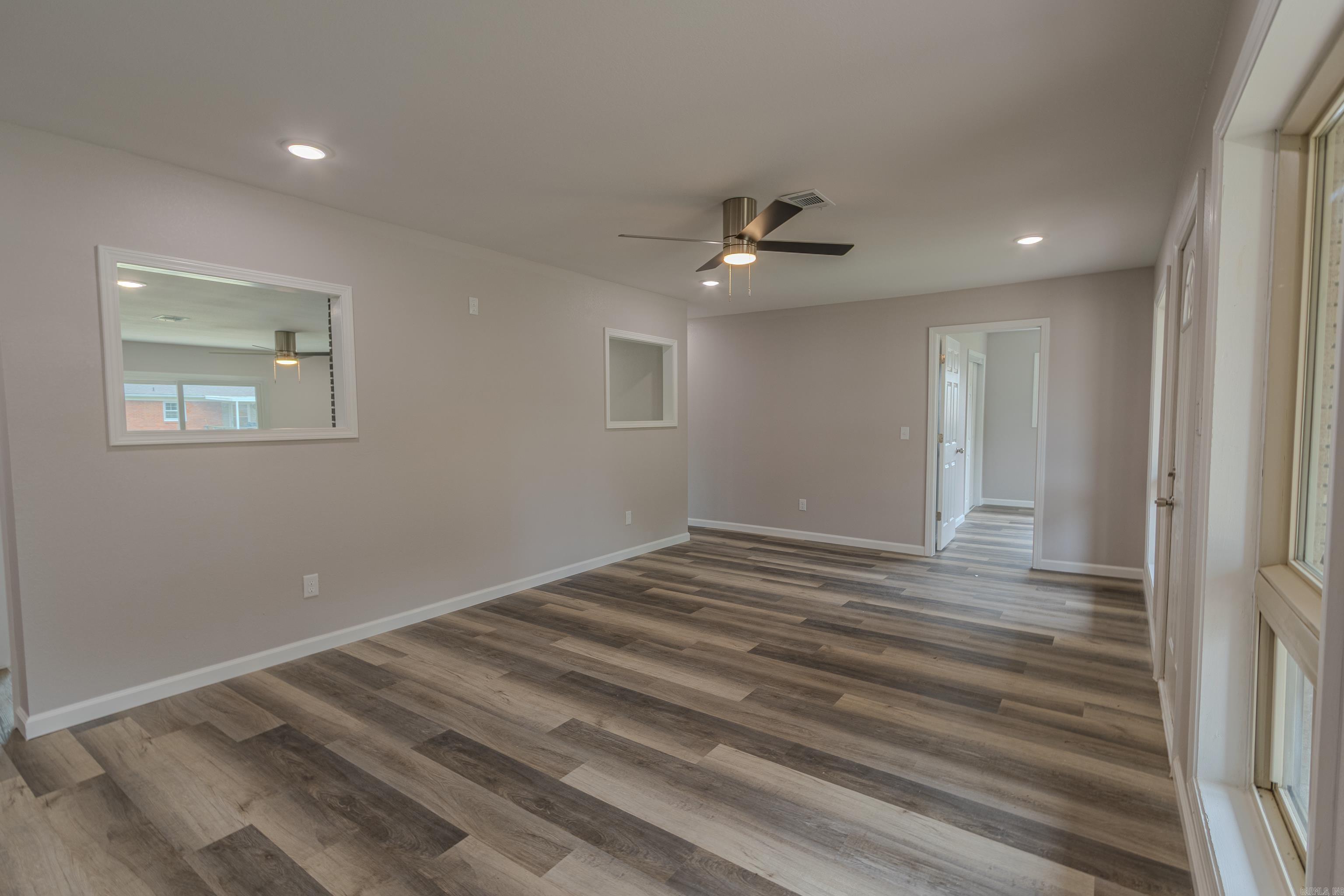 619 N 10TH  Paragould, AR