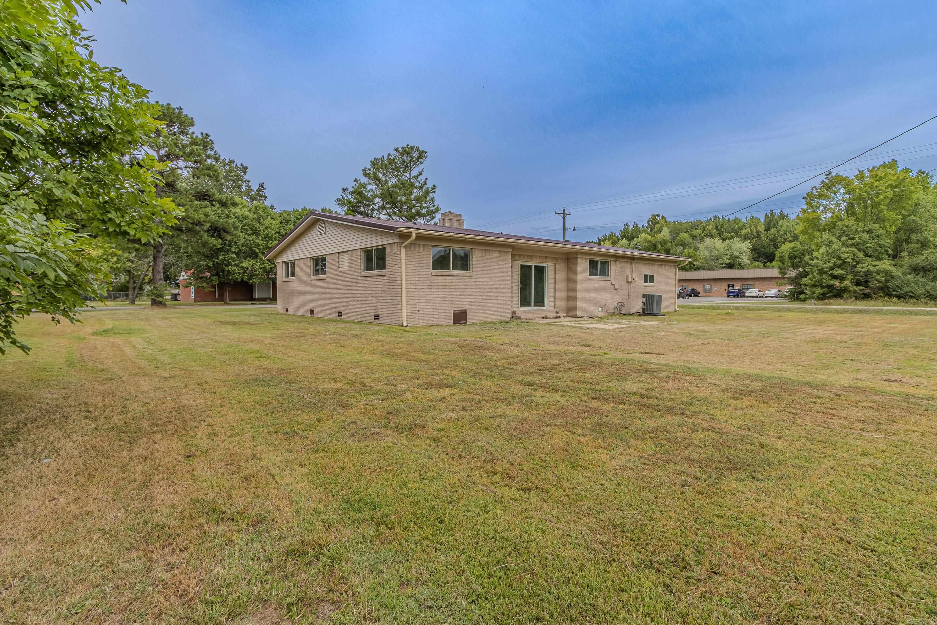 619 N 10TH  Paragould, AR