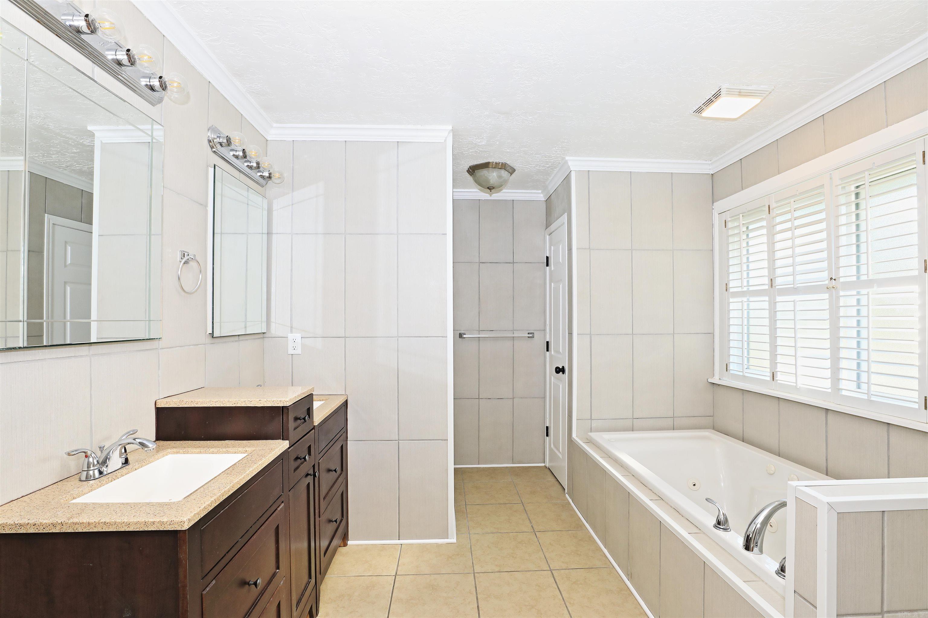 4306 Oakhaven  White Hall, AR