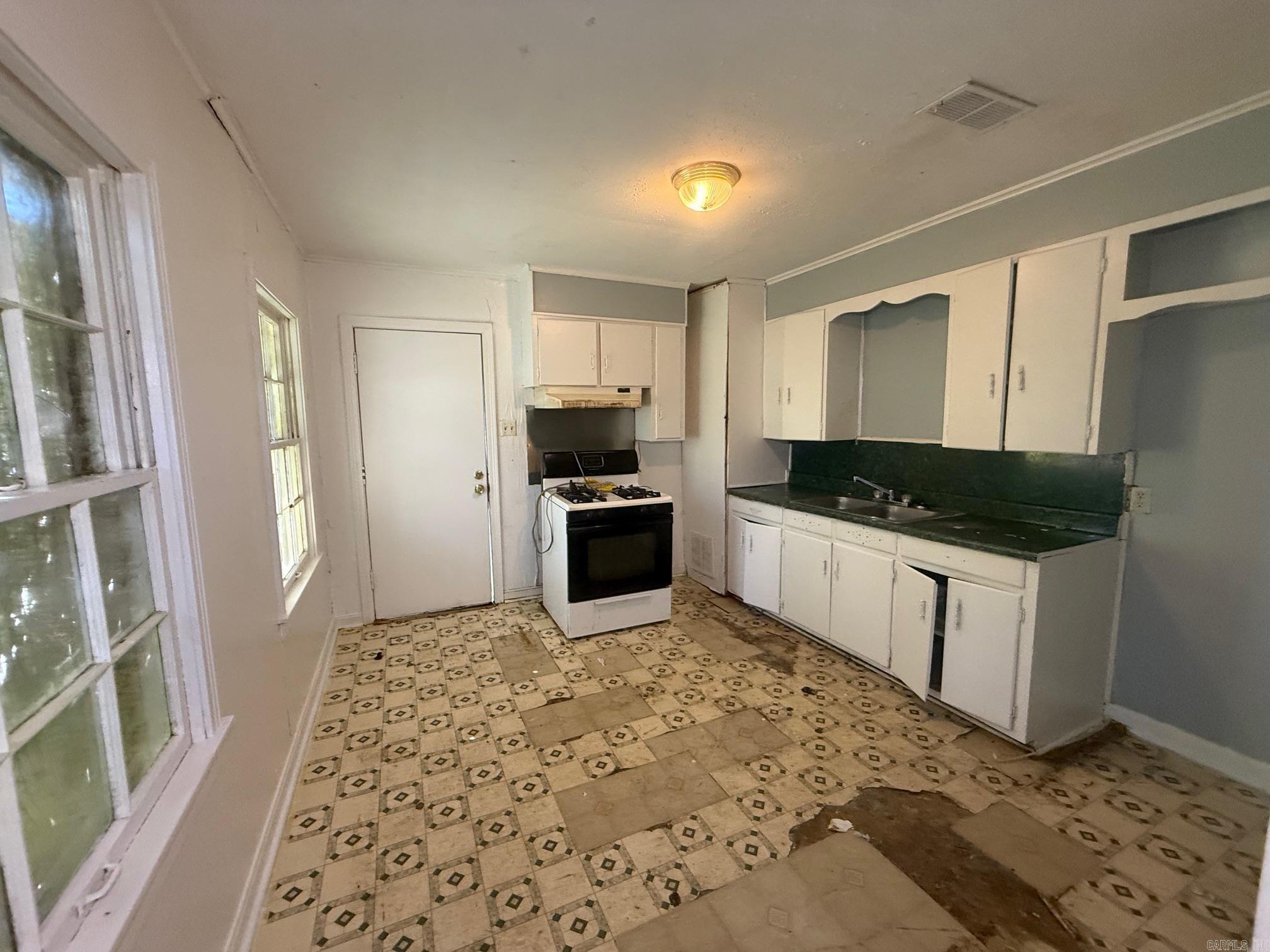 310 W 24th  Pine Bluff, AR