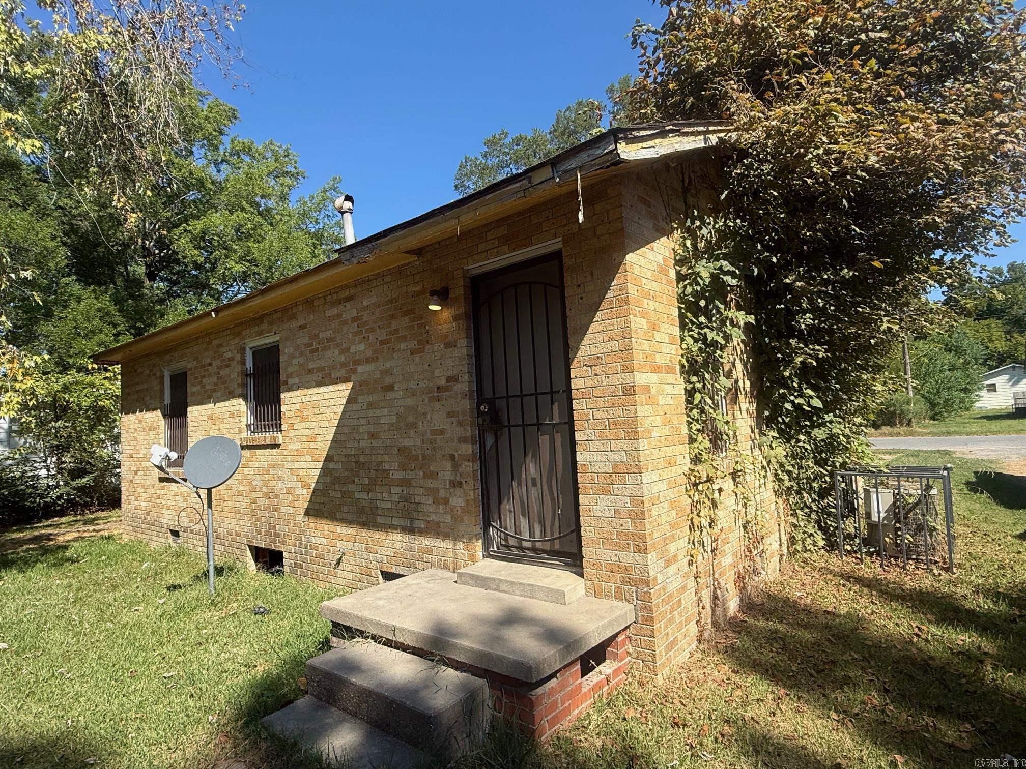 310 W 24th  Pine Bluff, AR