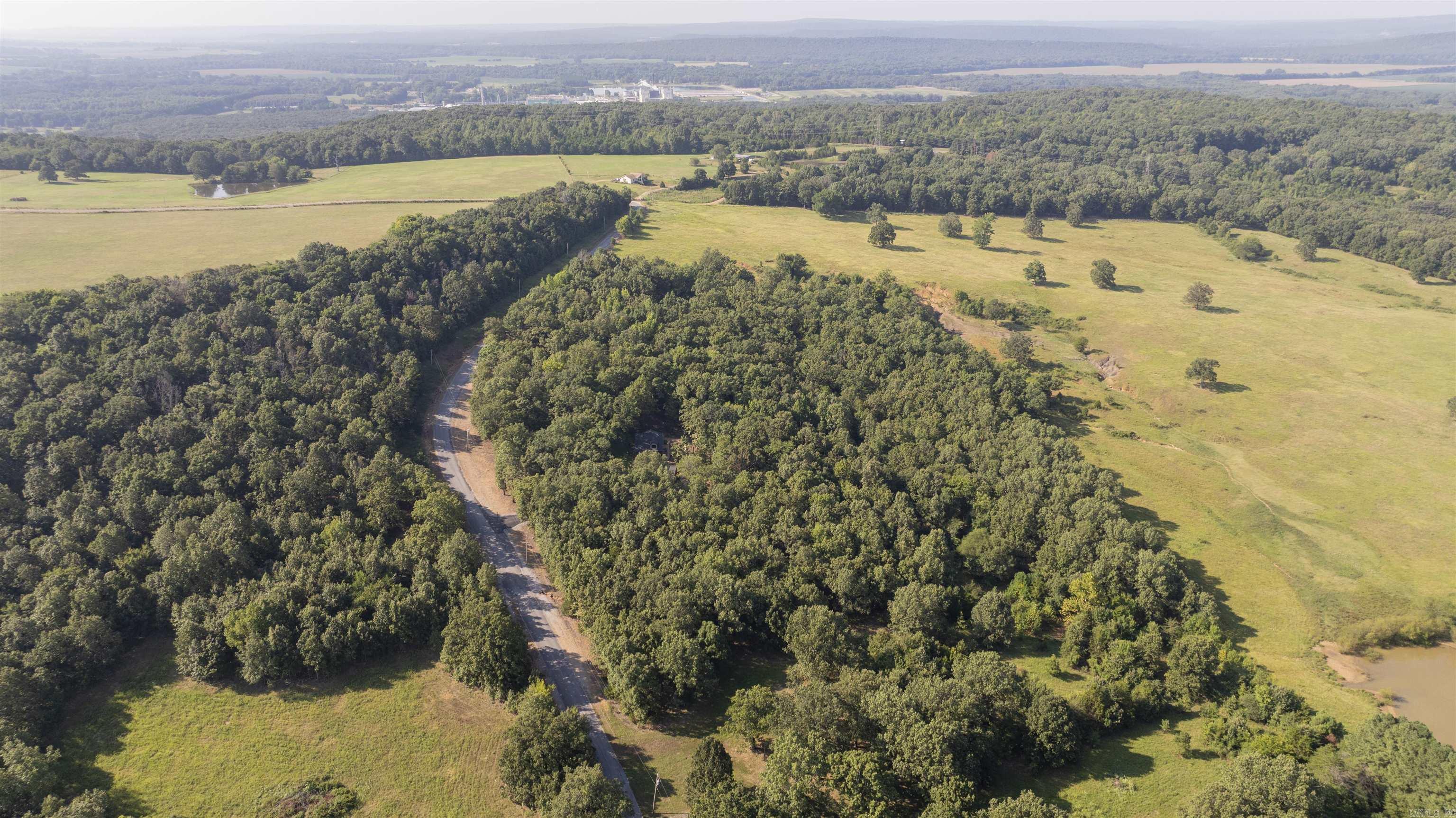 70 Crow Ln. 76 Crow Ln. Sulphur Rock, AR