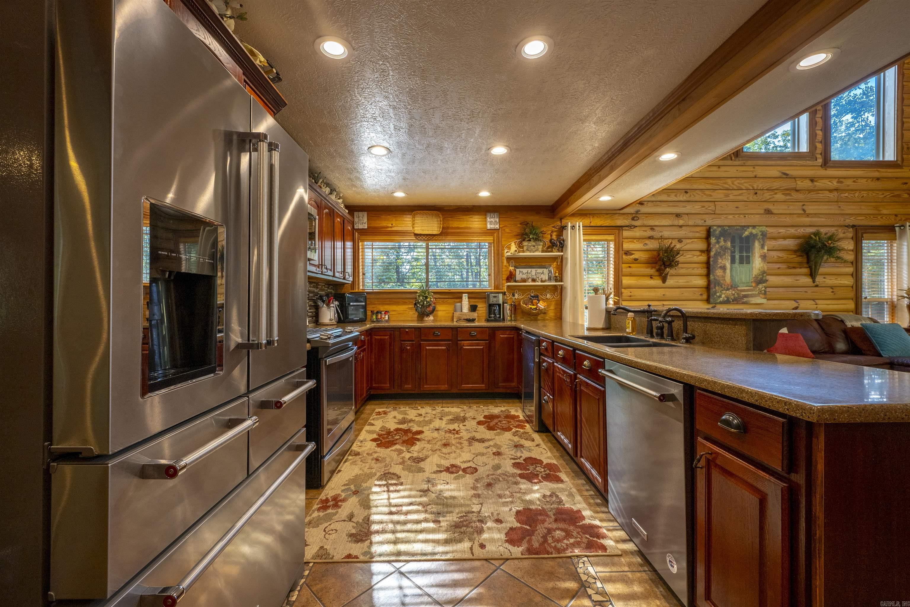 70 Crow Ln. 76 Crow Ln. Sulphur Rock, AR