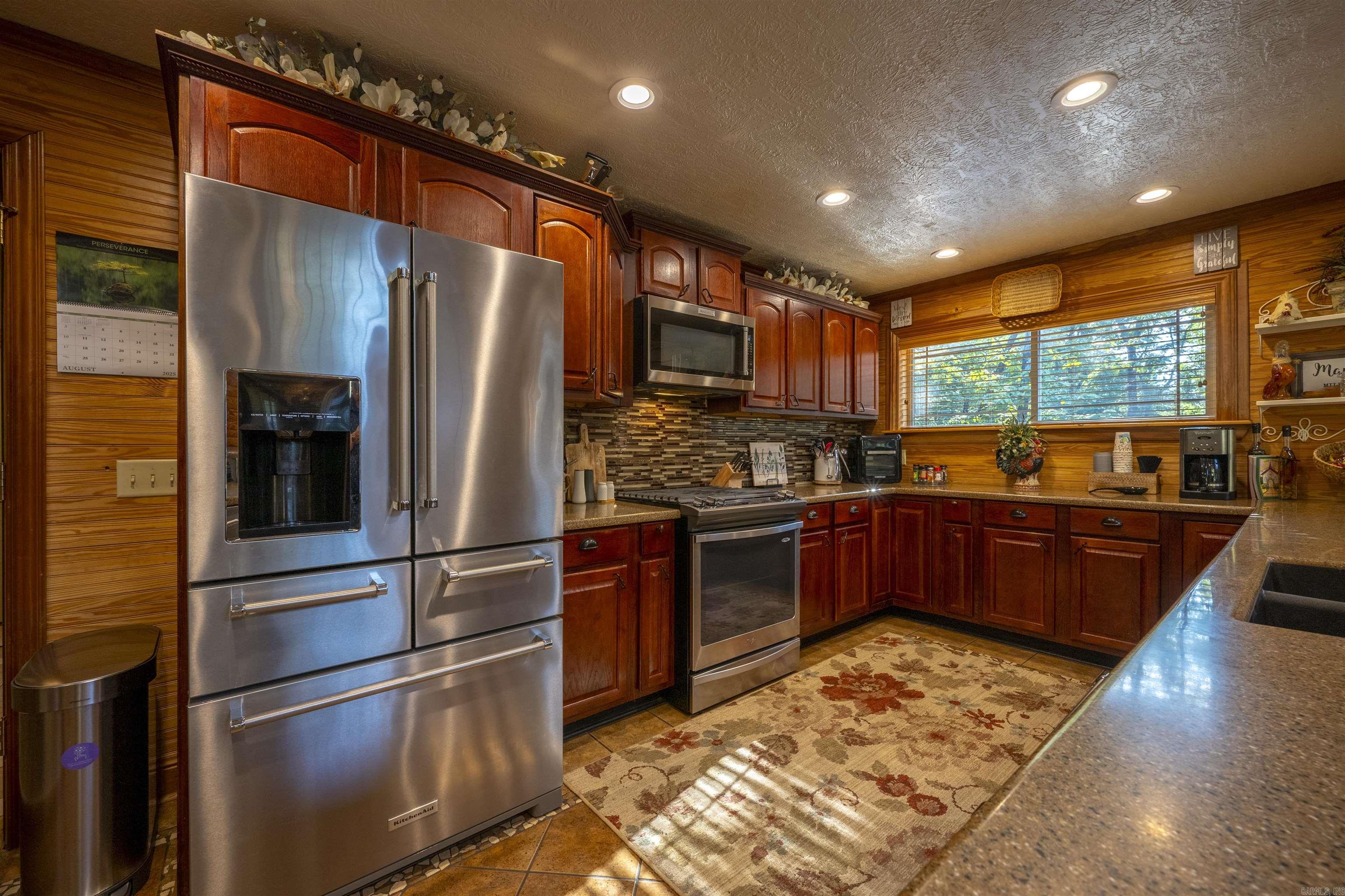70 Crow Ln. 76 Crow Ln. Sulphur Rock, AR